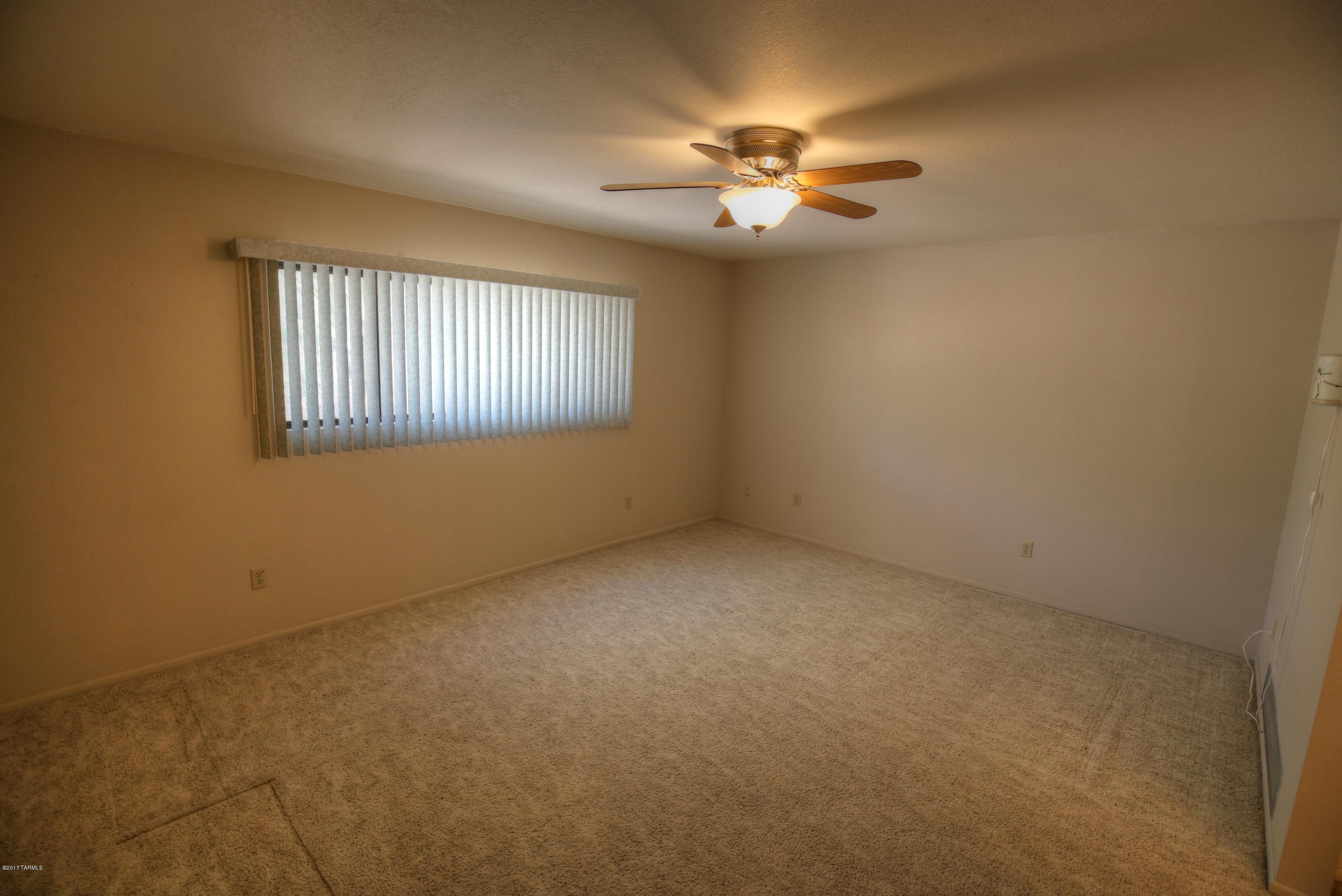 Shadow Hills (1-483) - Residential Lease