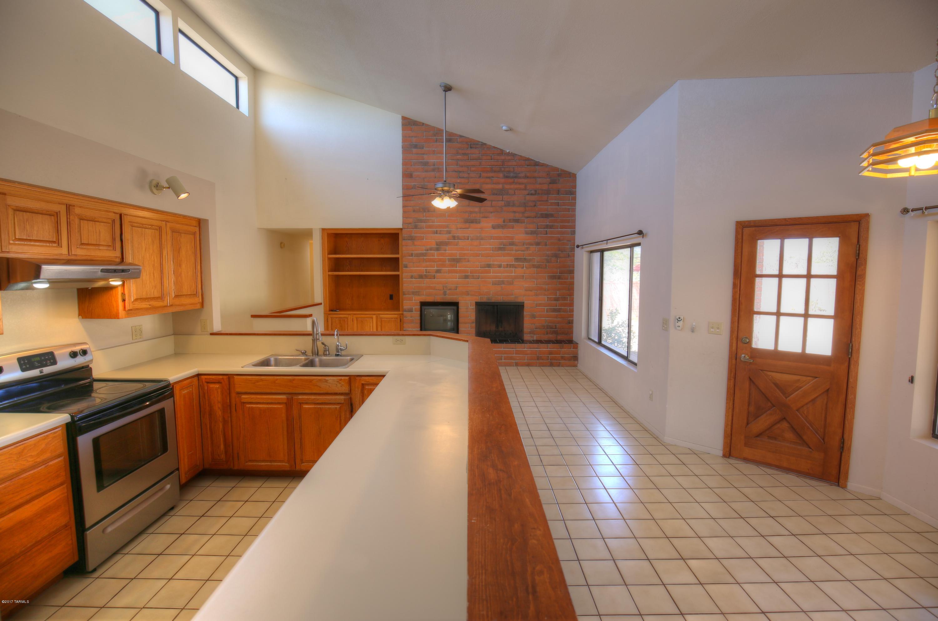 Shadow Hills (1-483) - Residential Lease