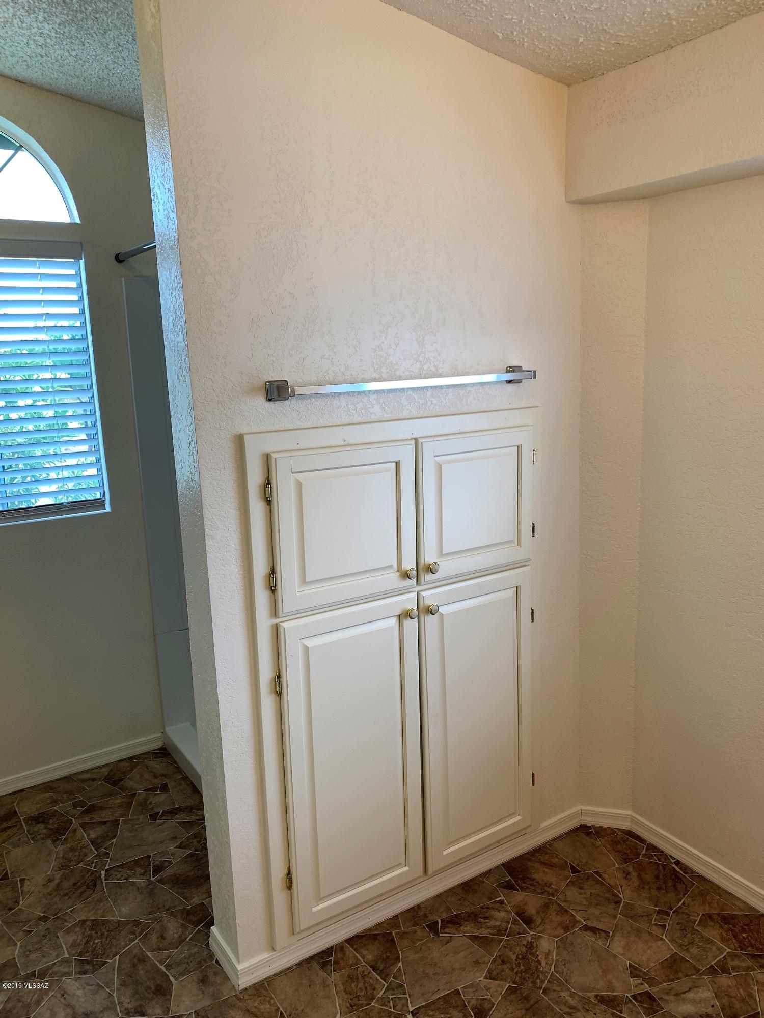 Unsubdivided - Residential Lease