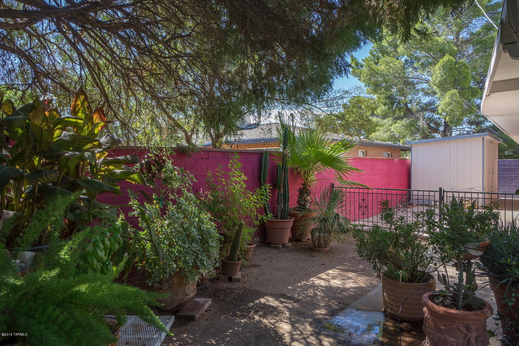 Crest View - Residential
