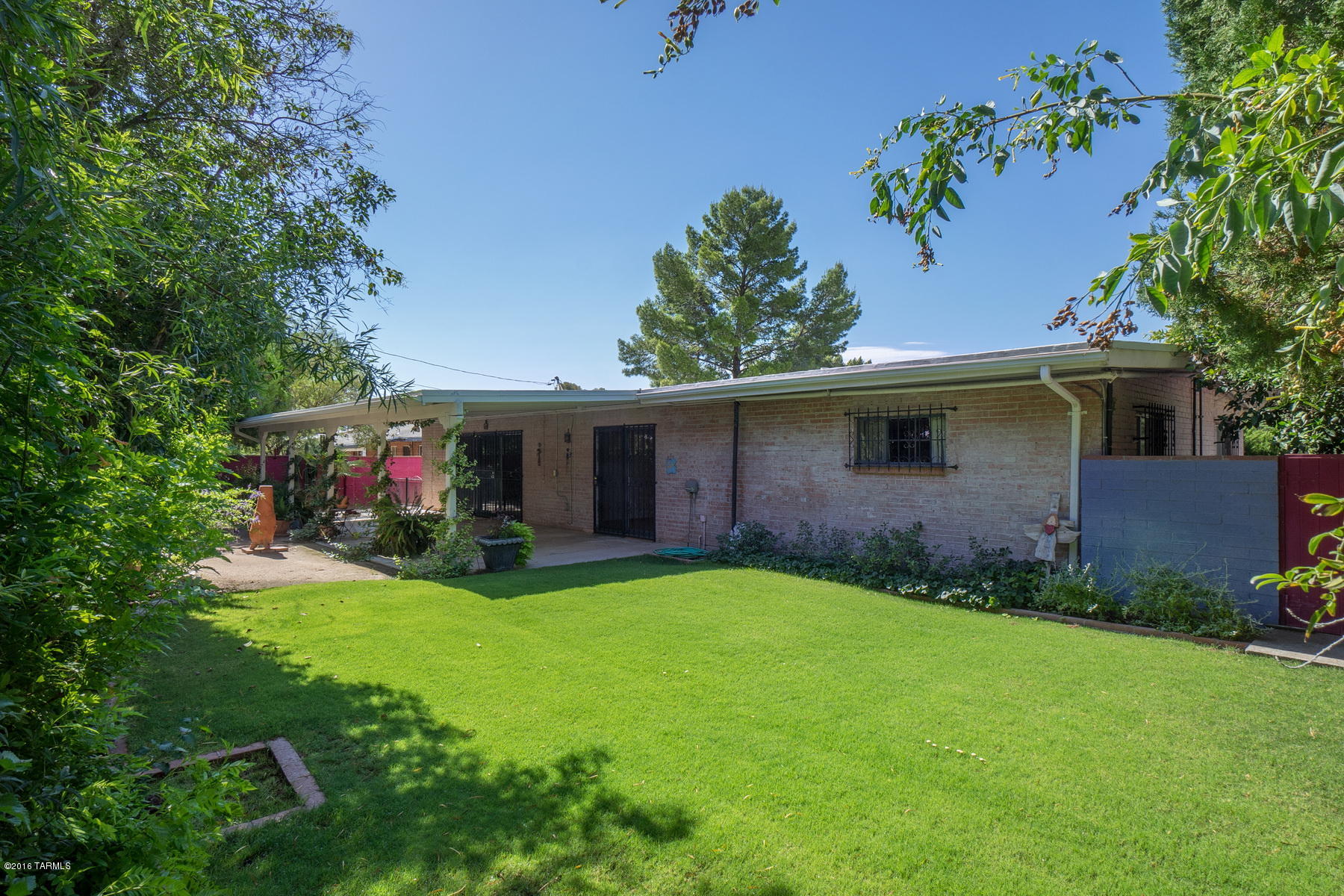 Crest View - Residential