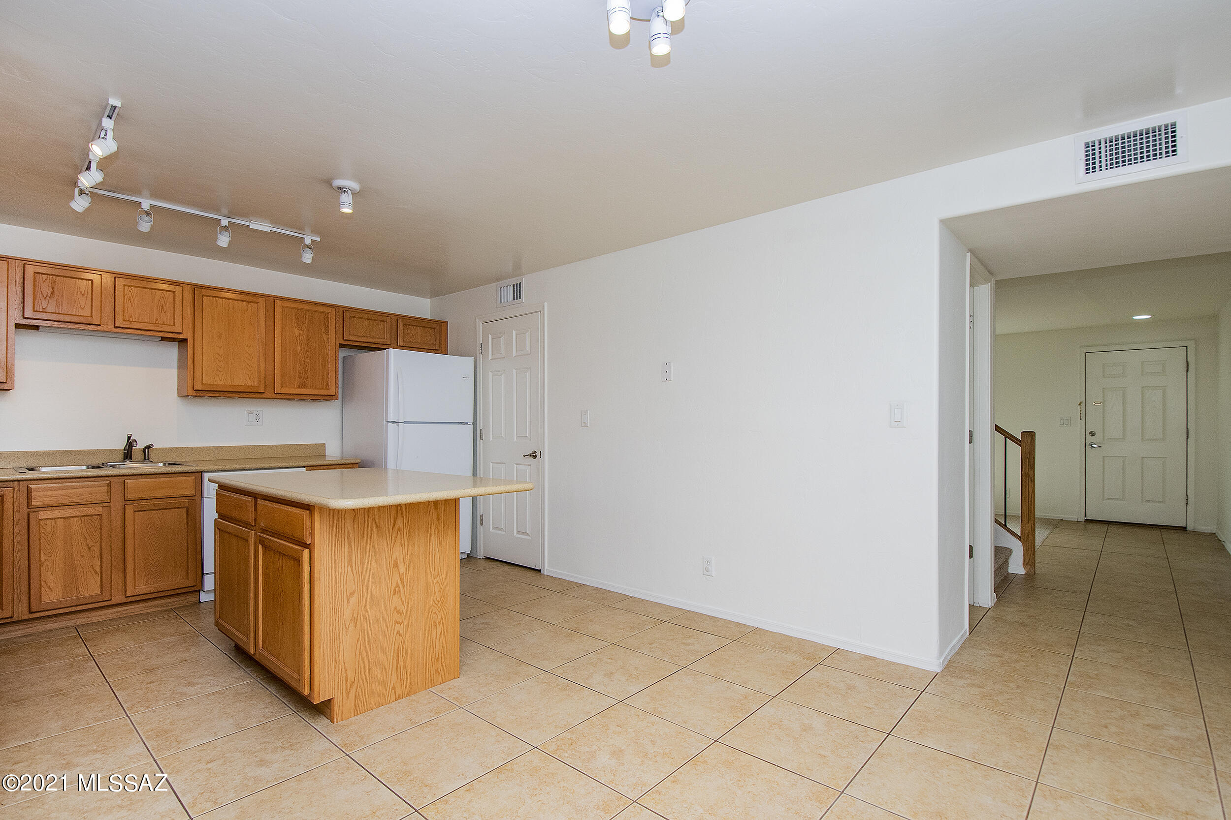Villa Venice Condos - Residential