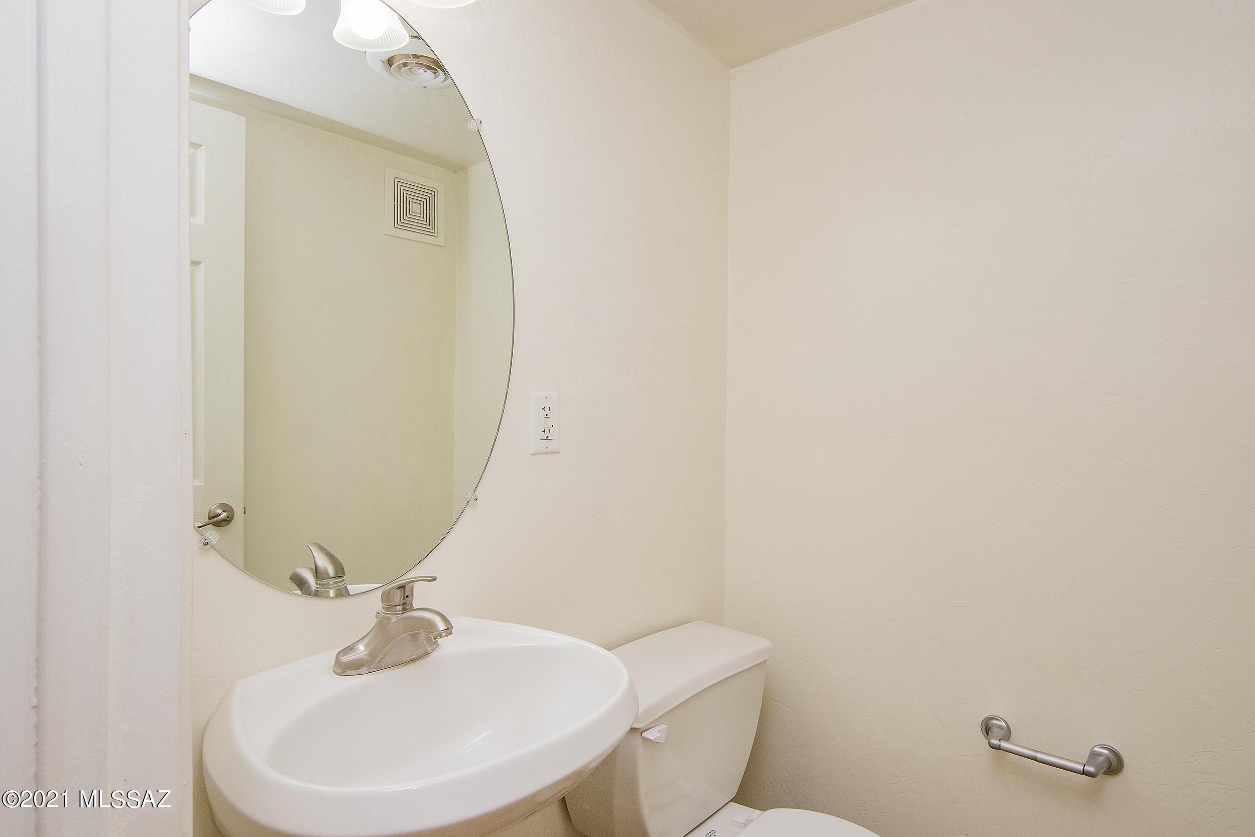 Villa Venice Condos - Residential