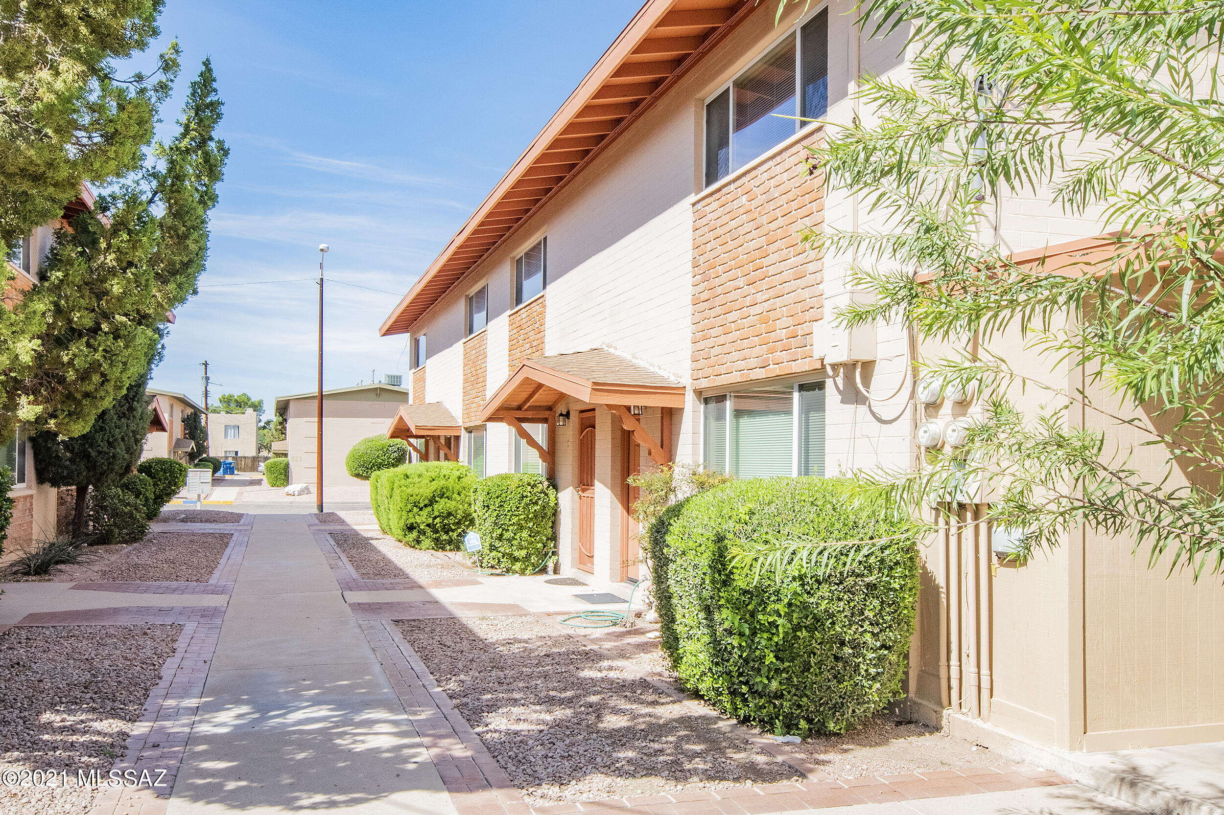 Villa Venice Condos - Residential