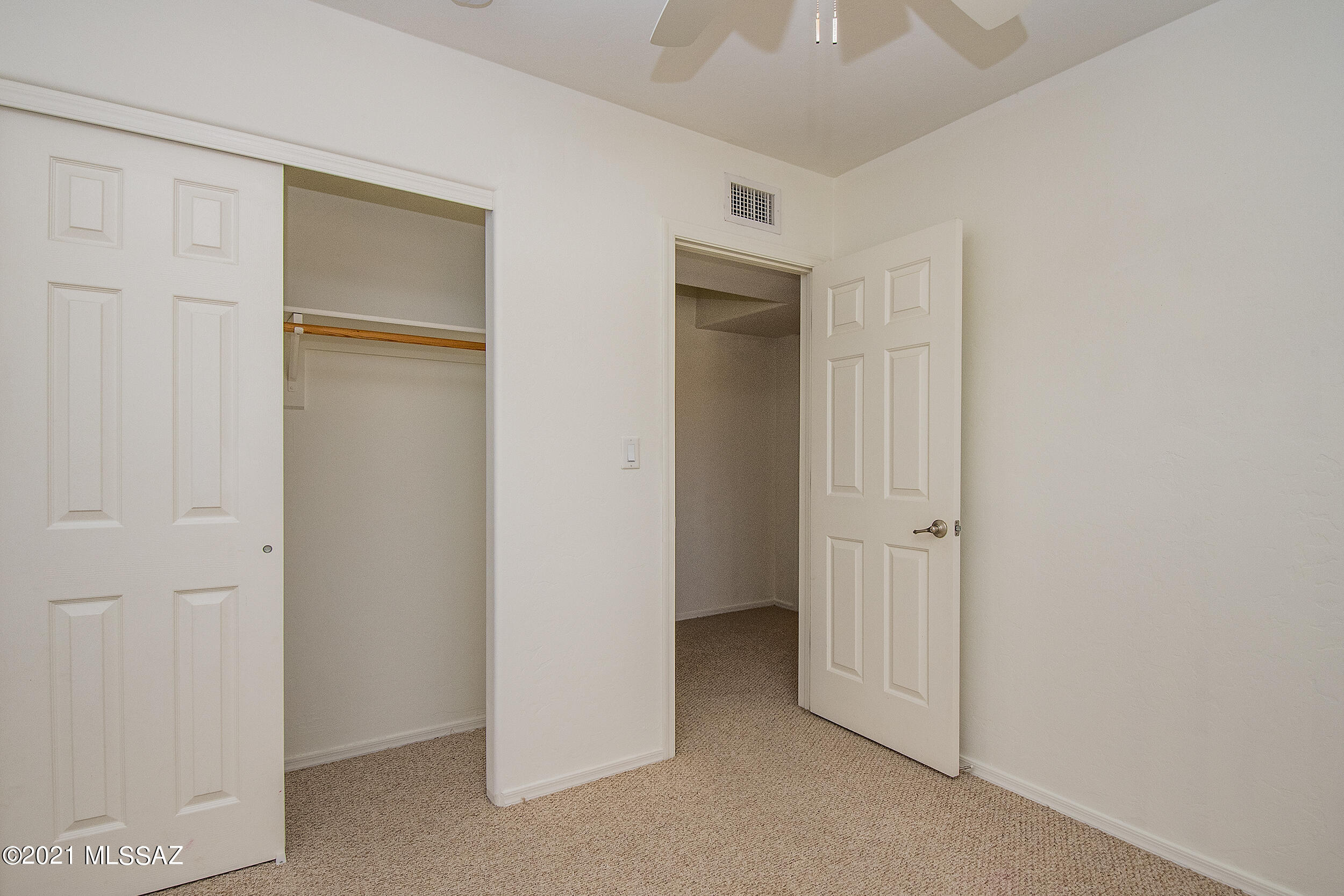 Villa Venice Condos - Residential