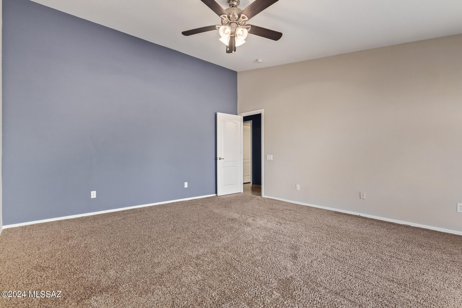 Silver Moon (1-101) - Residential