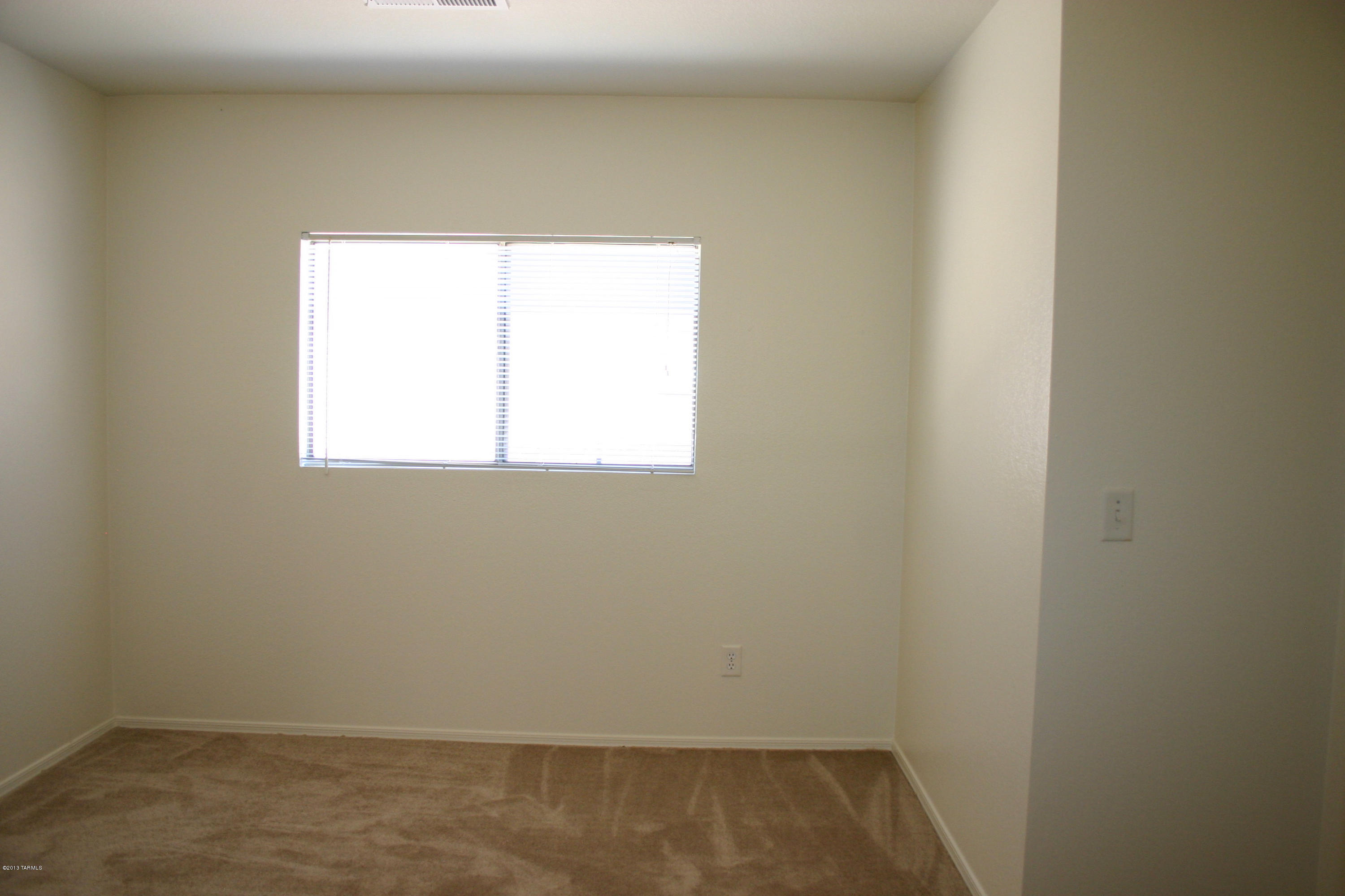 Arizona La Victoria (1-131) - Residential Lease