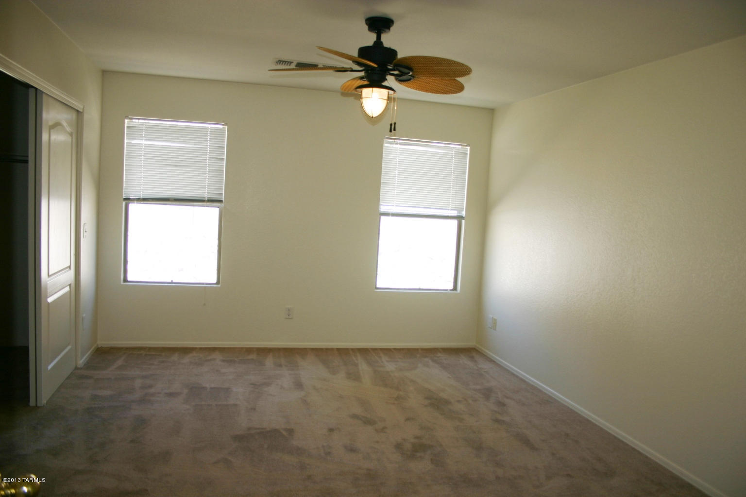 Arizona La Victoria (1-131) - Residential Lease