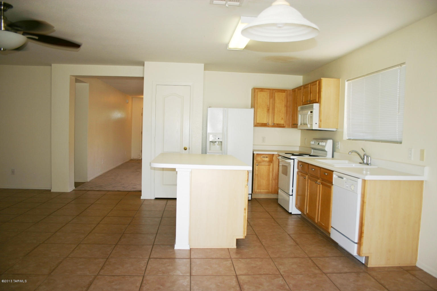 Arizona La Victoria (1-131) - Residential Lease