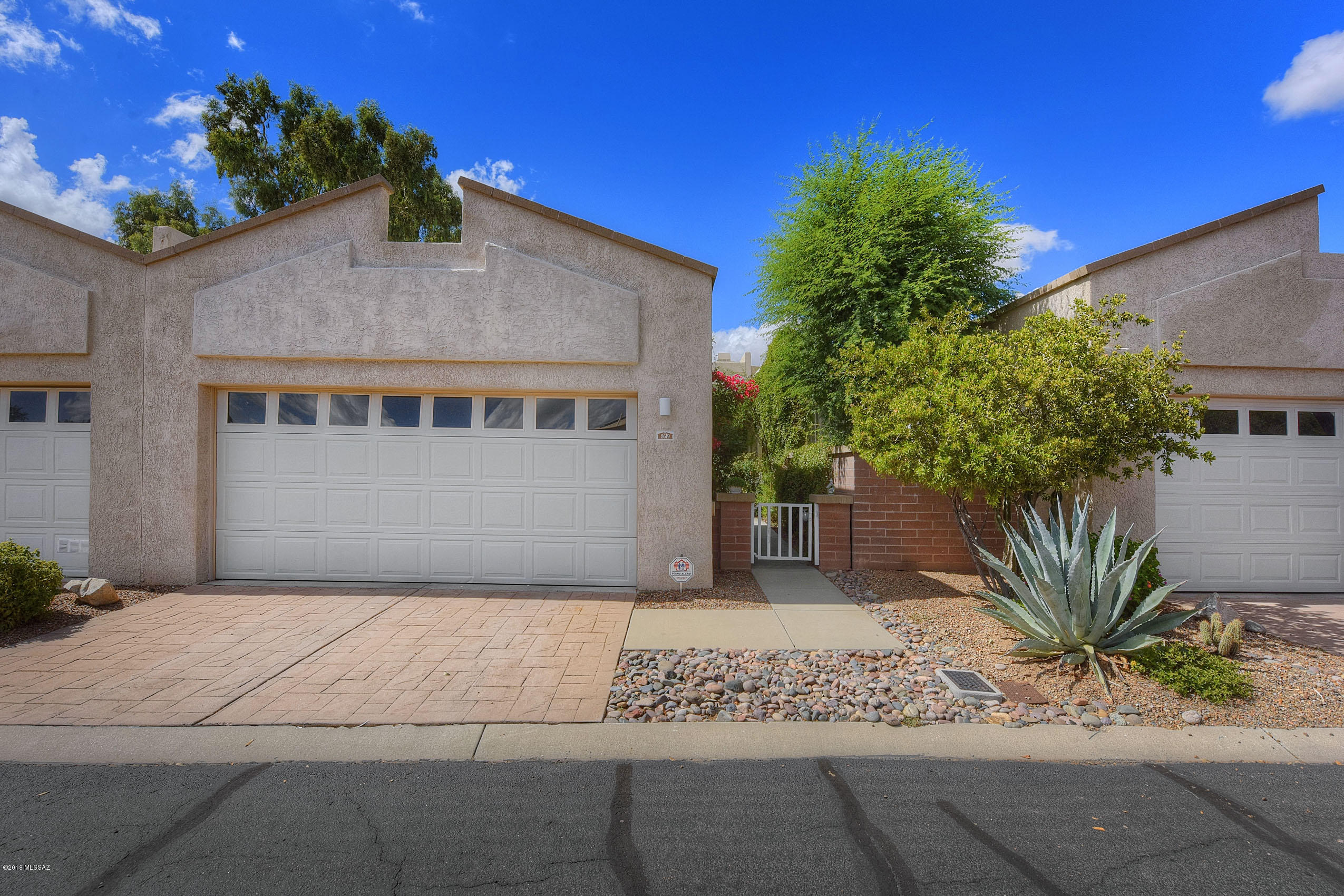 Tucson National Townhomes West III(1-46) - Residential