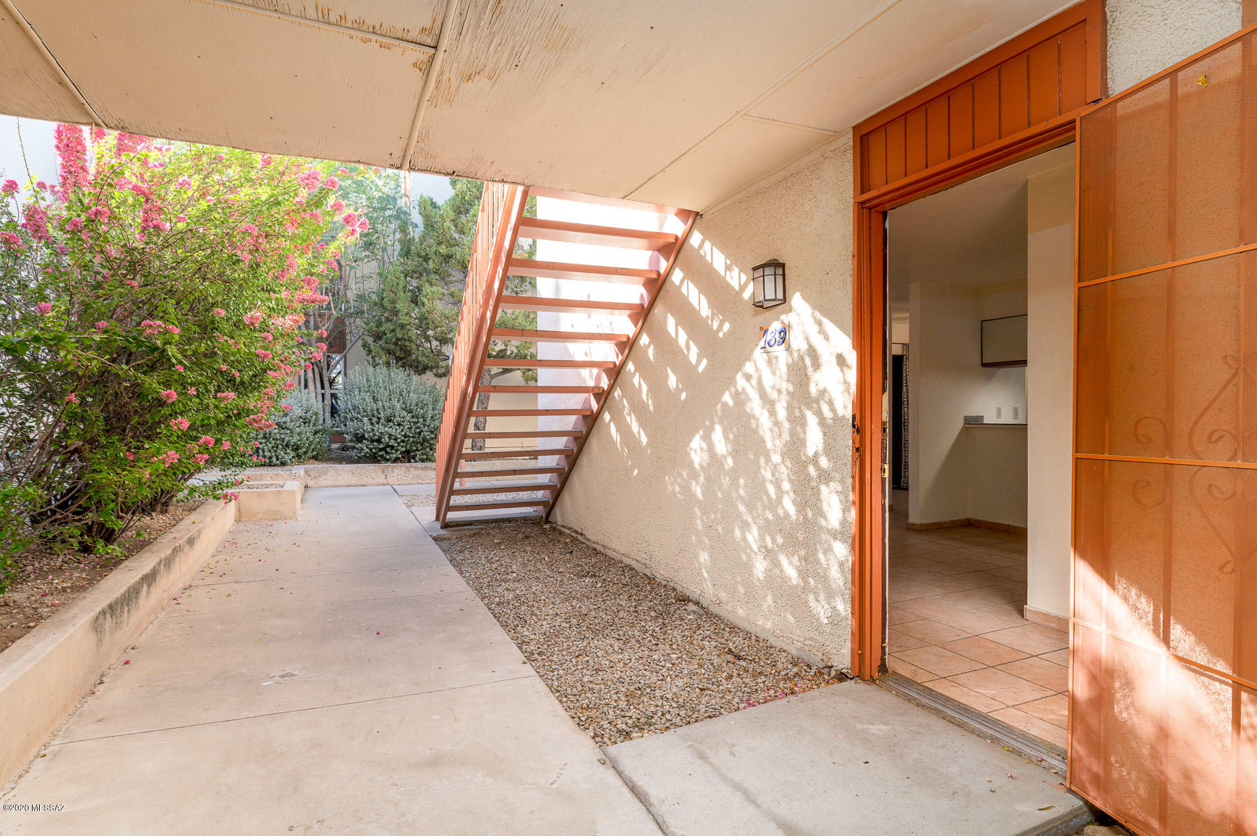 Adorable 1BD/1BA first floor condo in Las Colinas. Cozy fireplace in living room, large bedroom with walk-in closet and screened in patio. New HVAC recently installed. Common areas include pool, laundry and beautiful grass. Close to shopping & restaurants.
