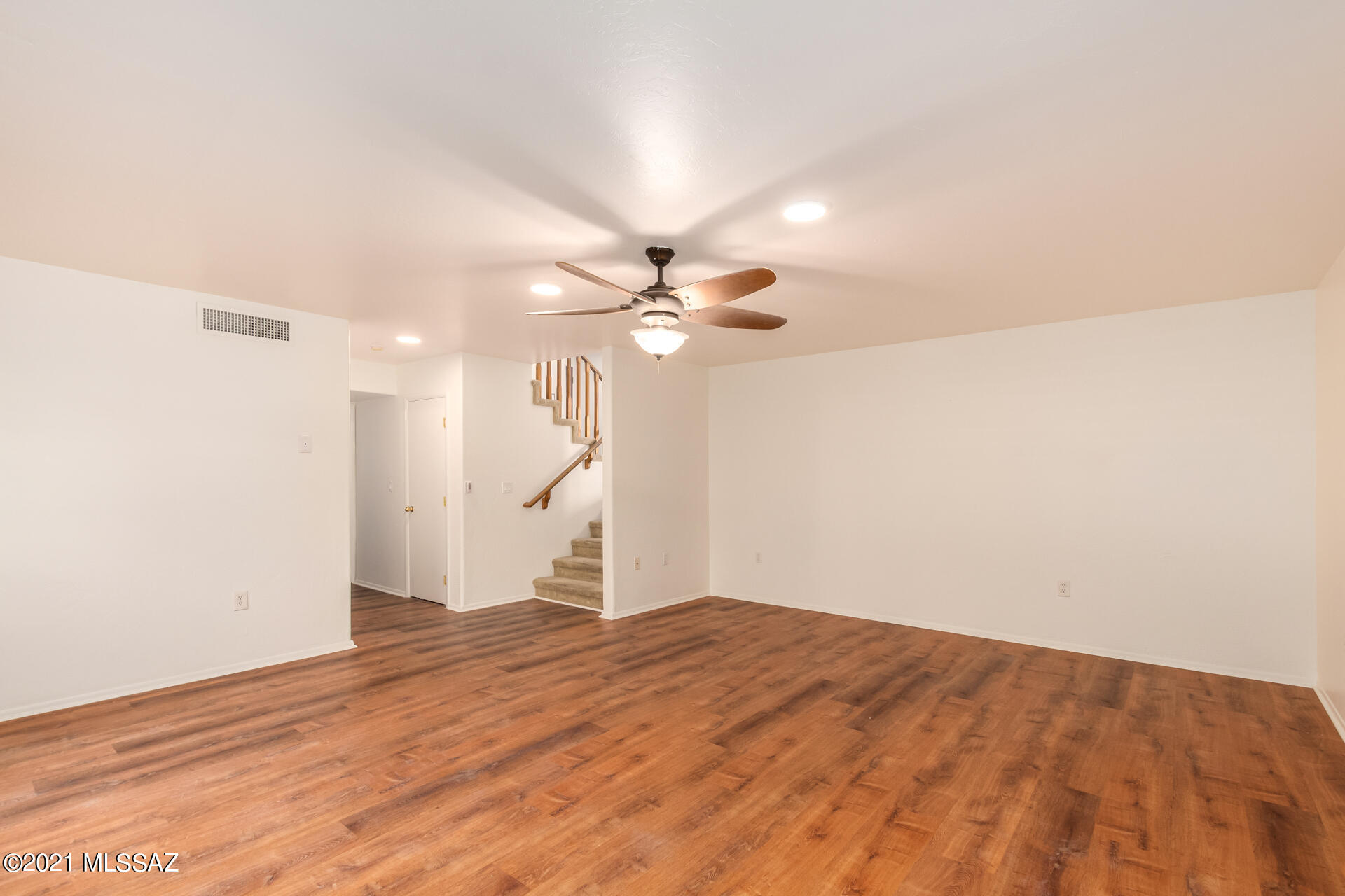 Overton Heights III(51-138) - Residential Lease