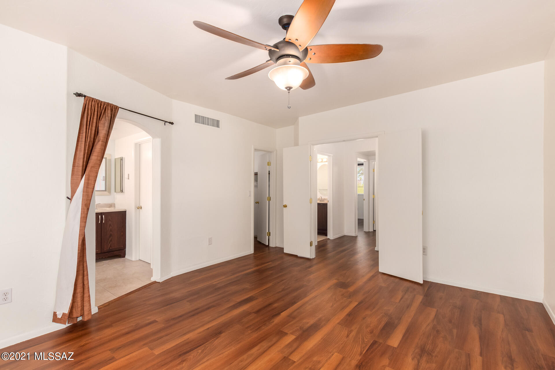 Overton Heights III(51-138) - Residential Lease