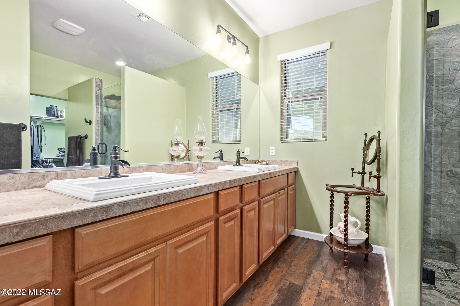 Star Valley Blk. 2 (212) - Residential