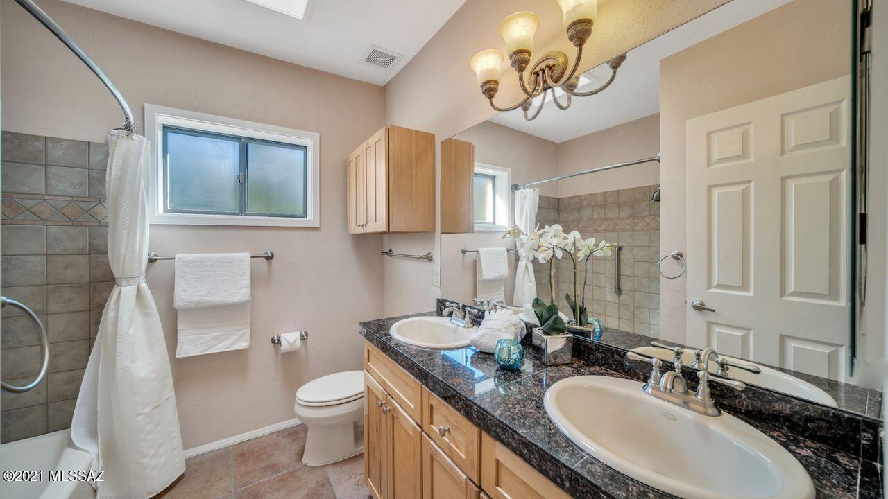 Sabino Vista Hills (159-224) - Residential