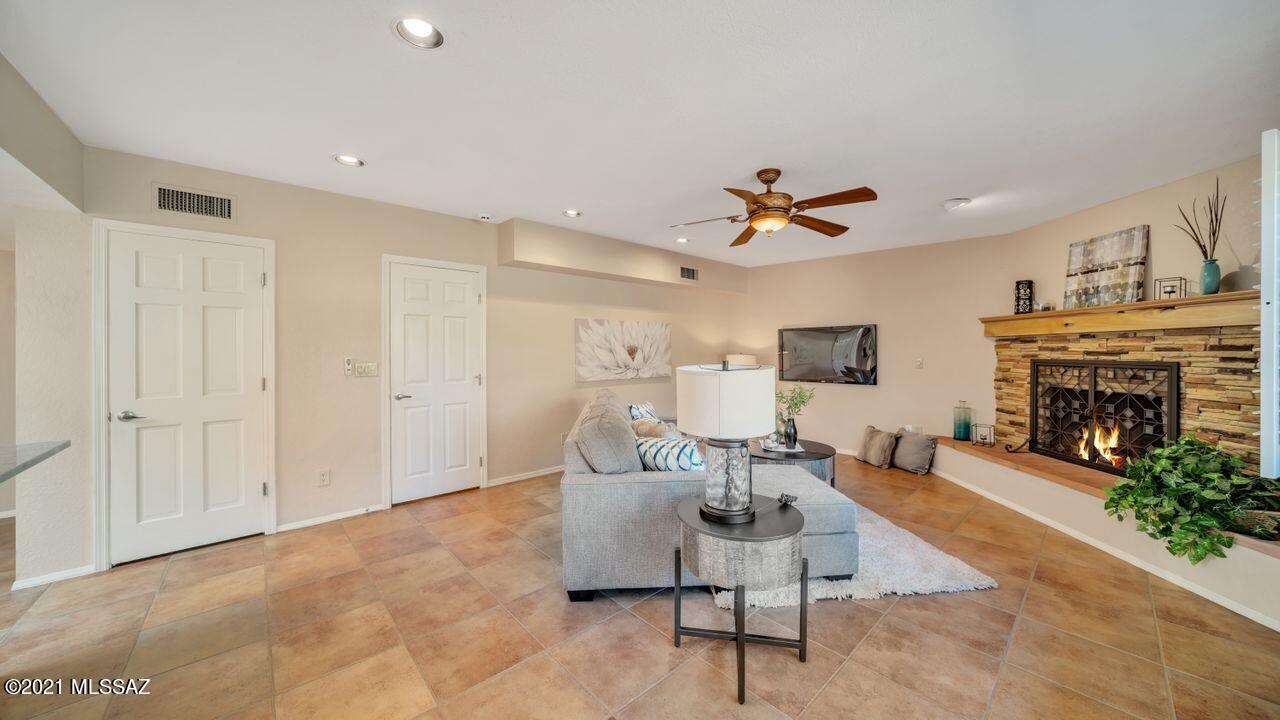 Sabino Vista Hills (159-224) - Residential