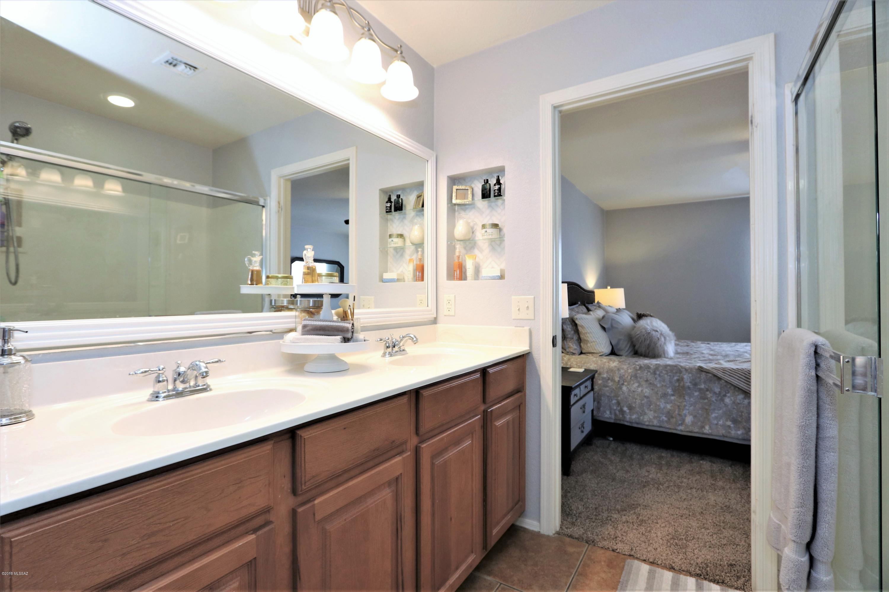 Rancho Del Lago (1-100) - Residential