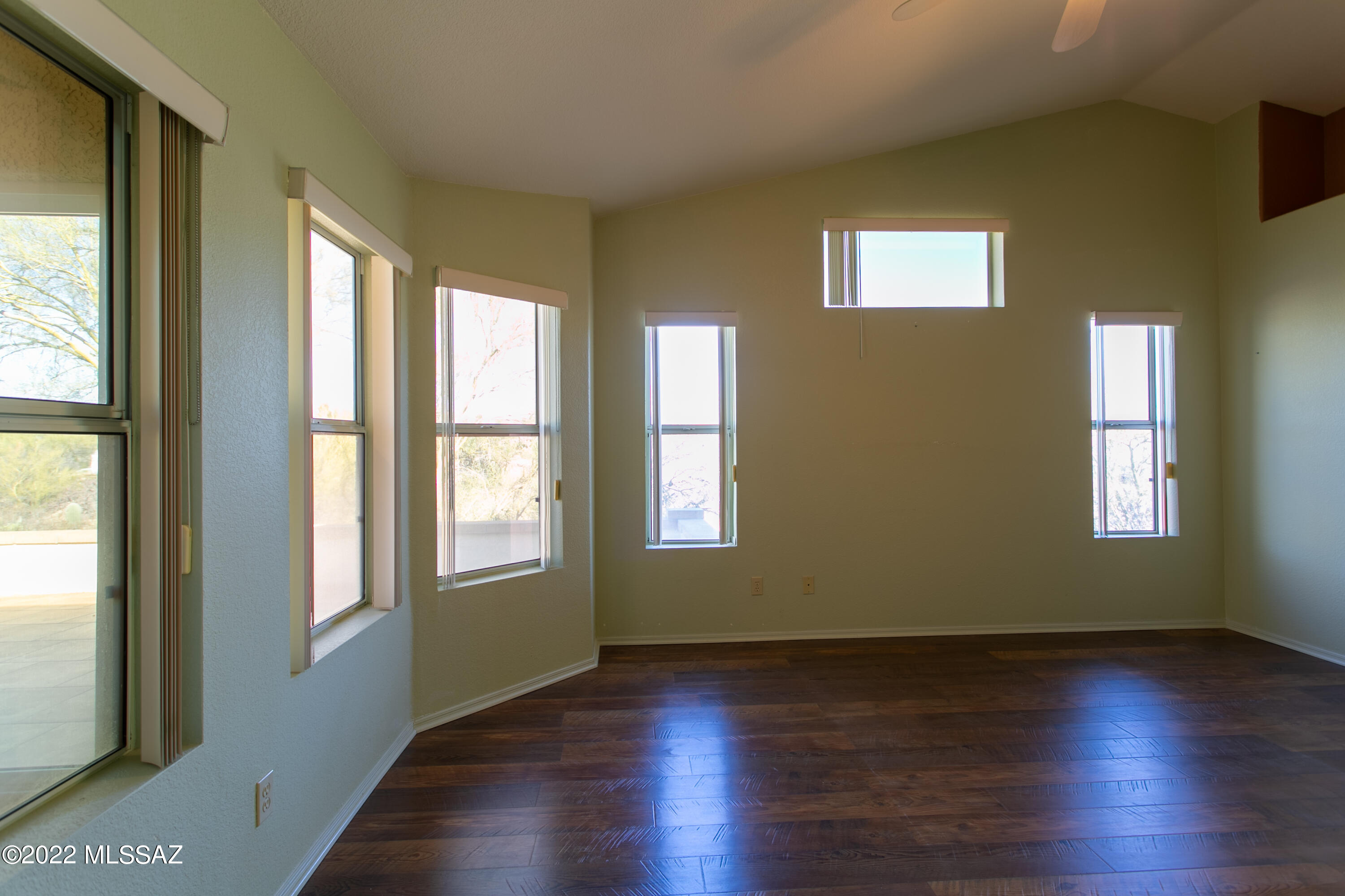 Canada Heights(1-68) - Residential