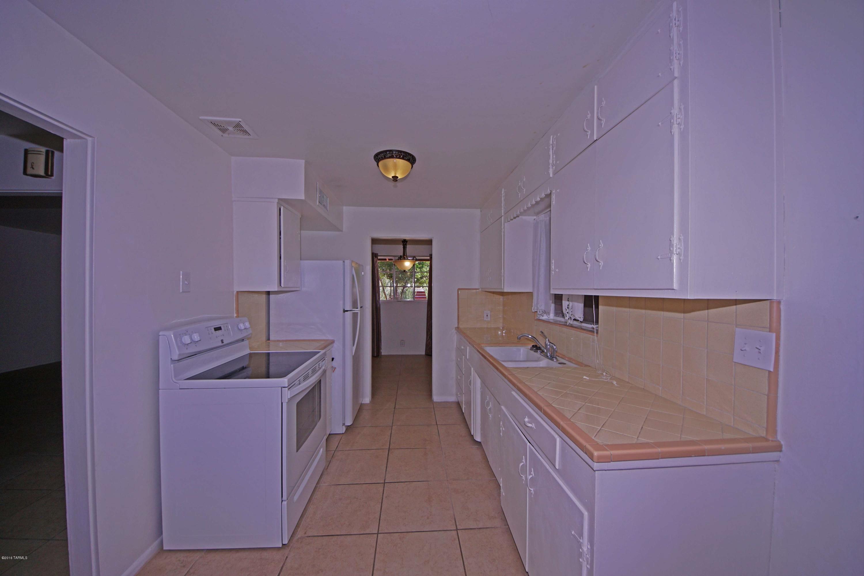 Catalina Subd. NO. 2 Resub Lot 14 - Residential