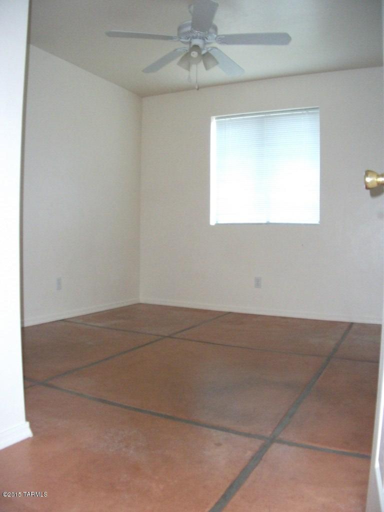 Catalina Poultry Acres NO 3 - Residential Lease