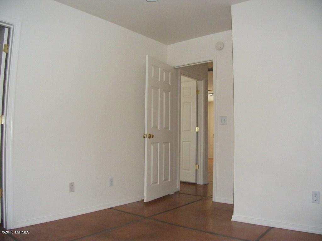 Catalina Poultry Acres NO 3 - Residential Lease