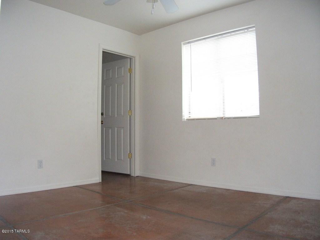 Catalina Poultry Acres NO 3 - Residential Lease