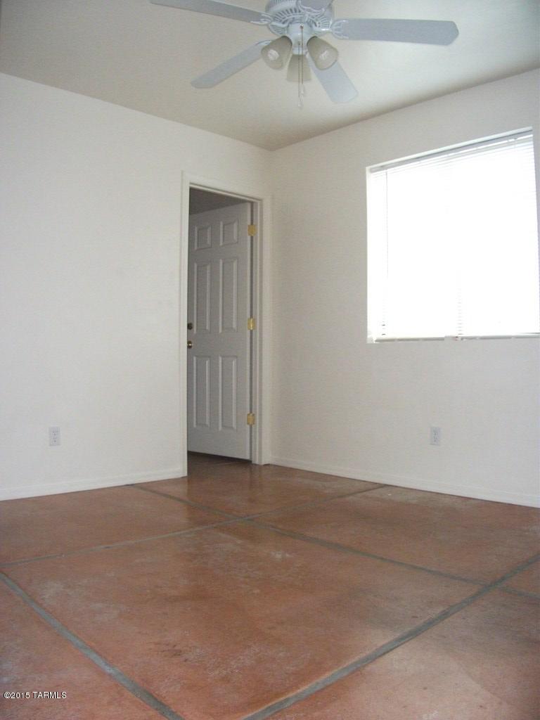 Catalina Poultry Acres NO 3 - Residential Lease