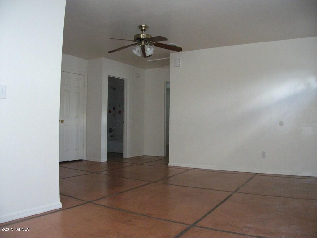Catalina Poultry Acres NO 3 - Residential Lease