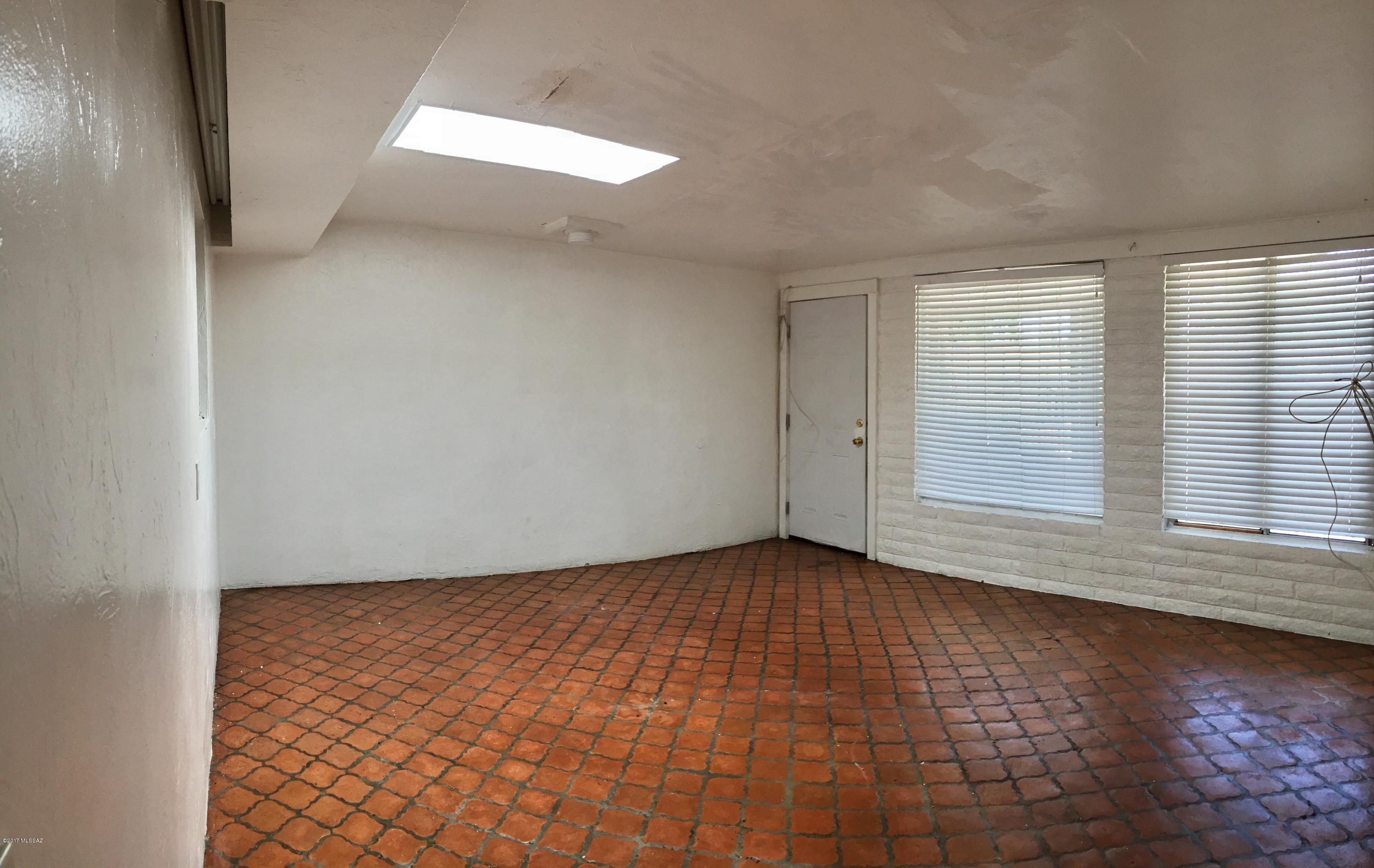 Jefferson Park - Residential Lease