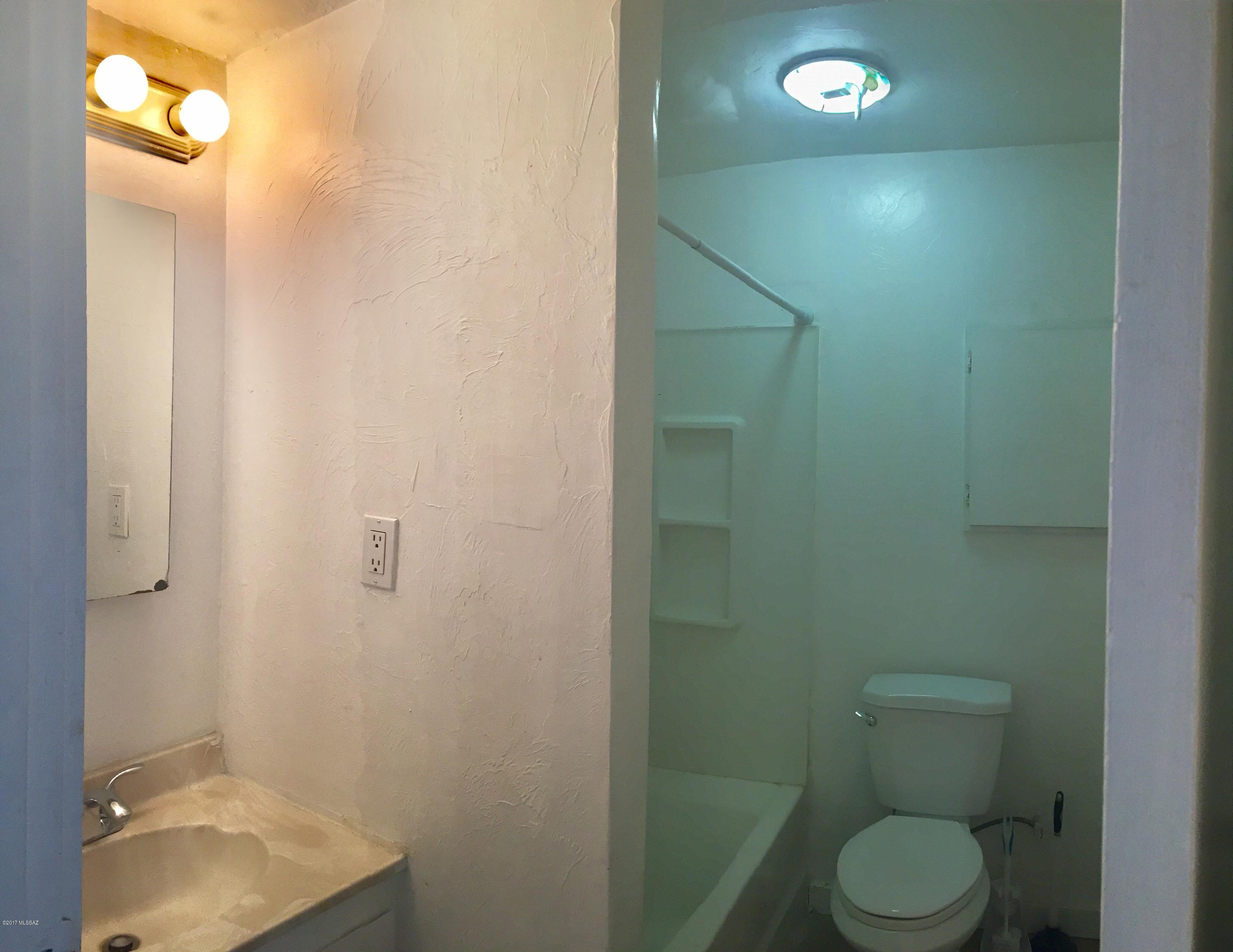 Jefferson Park - Residential Lease