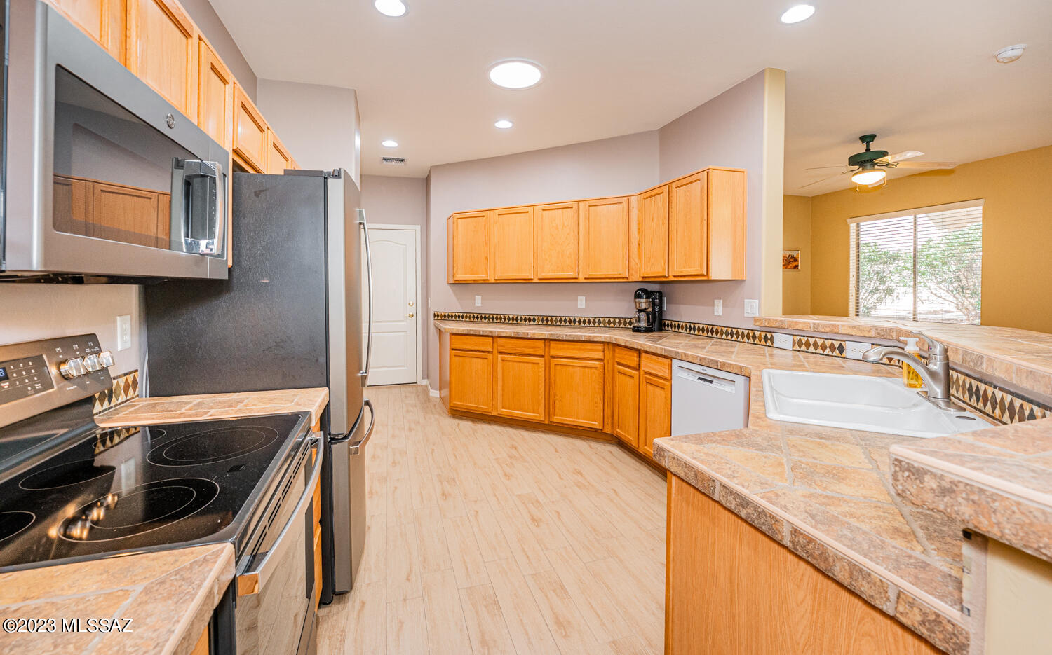 Las Campanas Village (1-111) - Residential