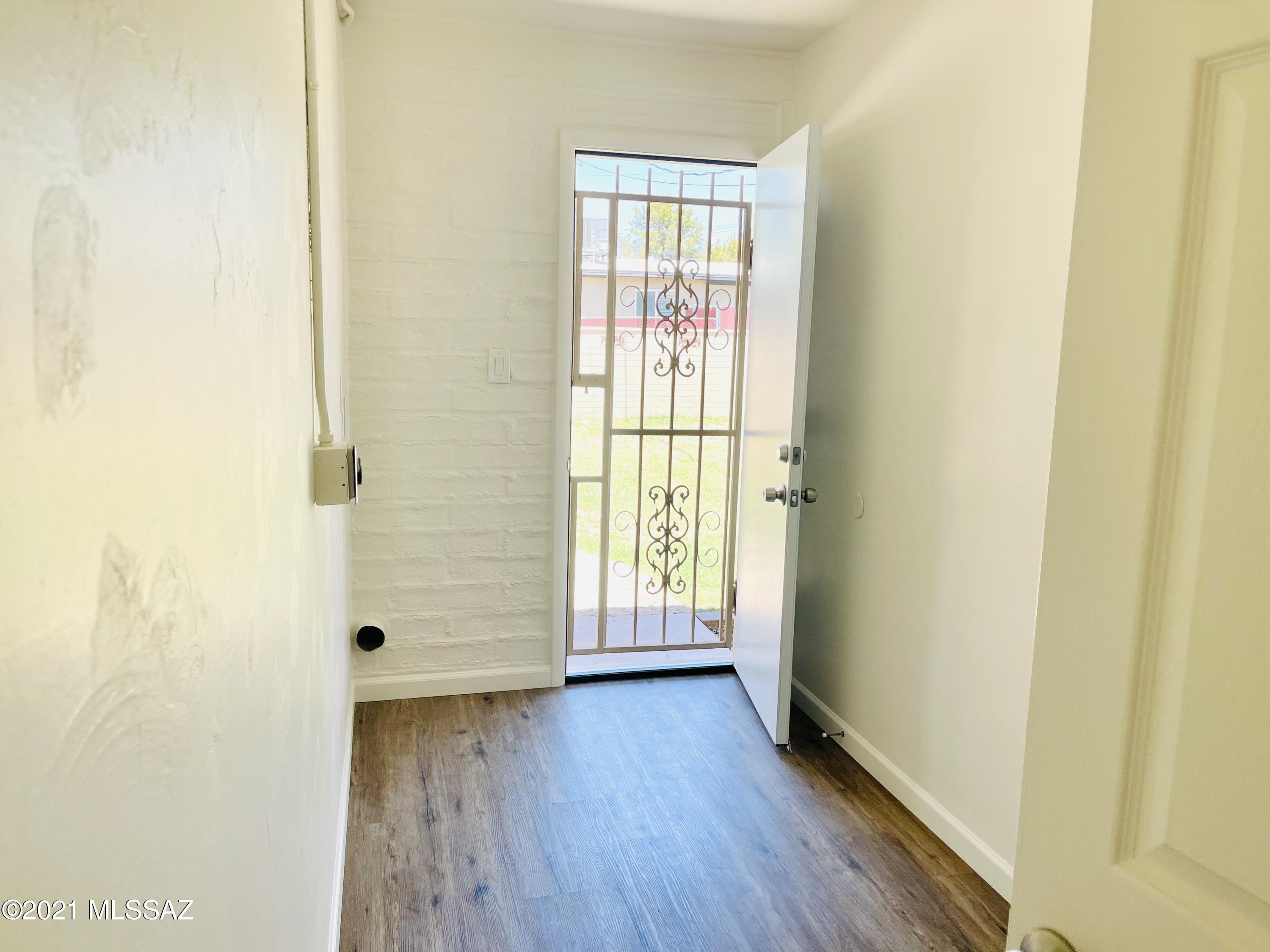Sherwood Village Terrace (1-85) - Residential