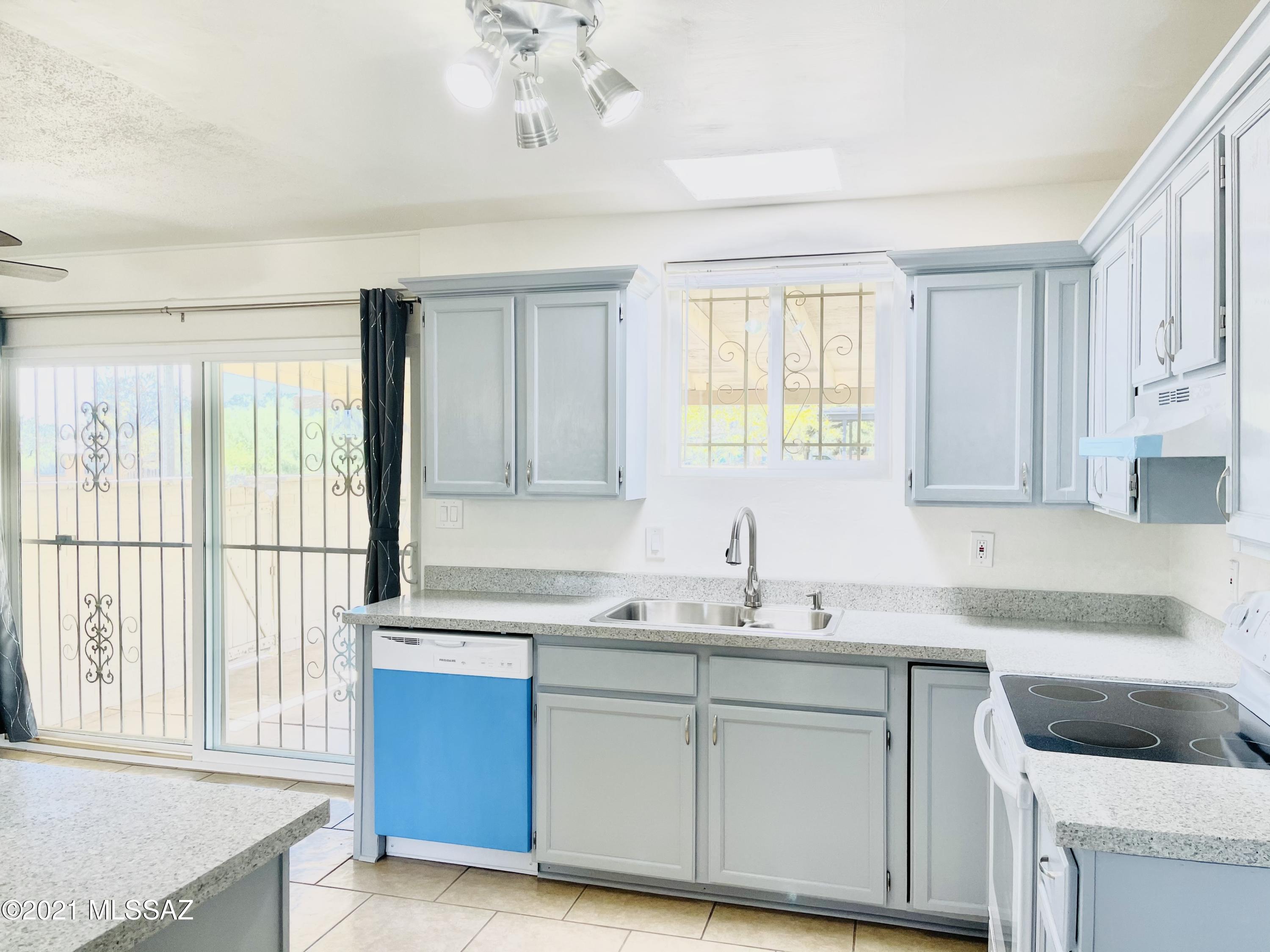 Sherwood Village Terrace (1-85) - Residential
