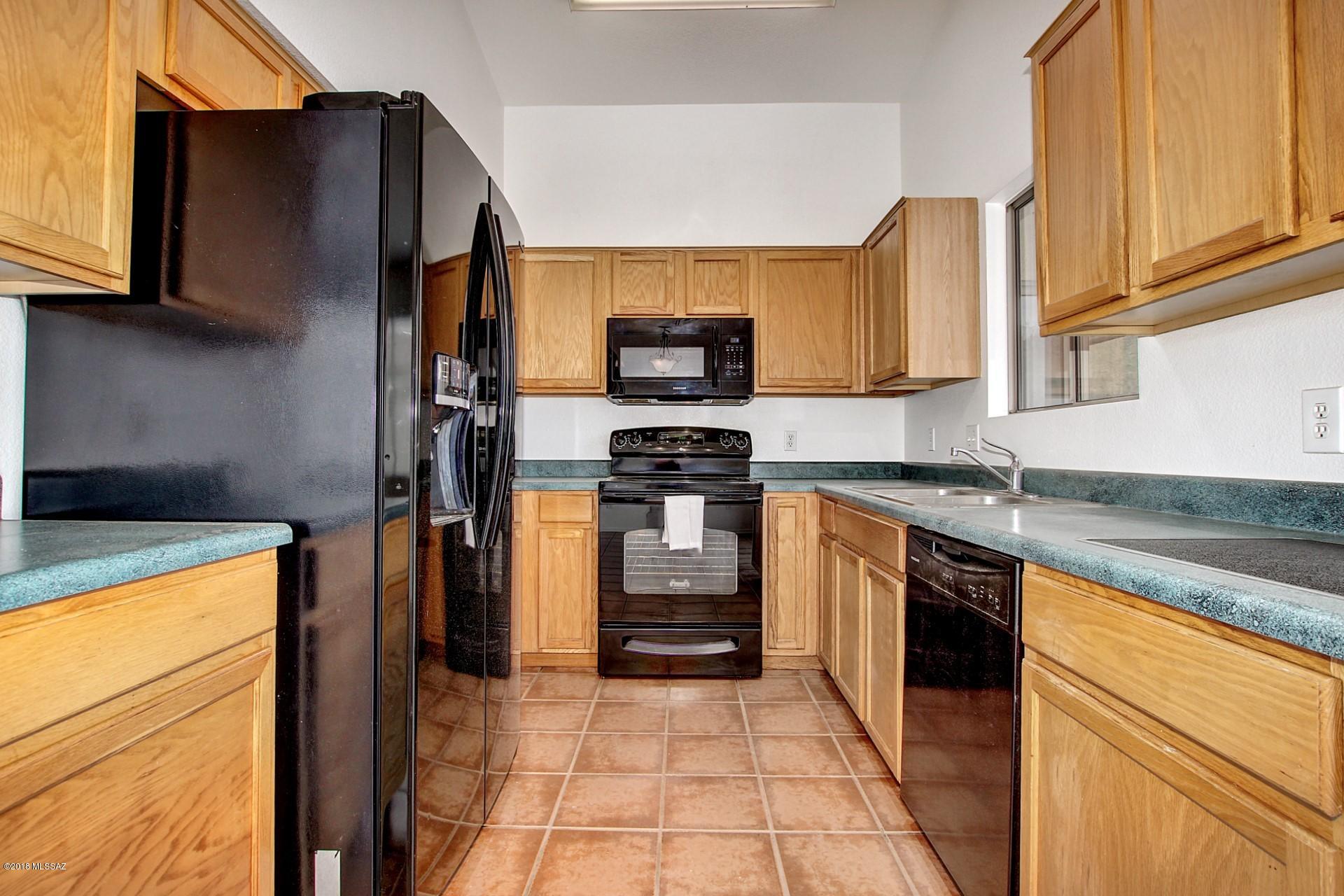 Mountain Manor View - Residential