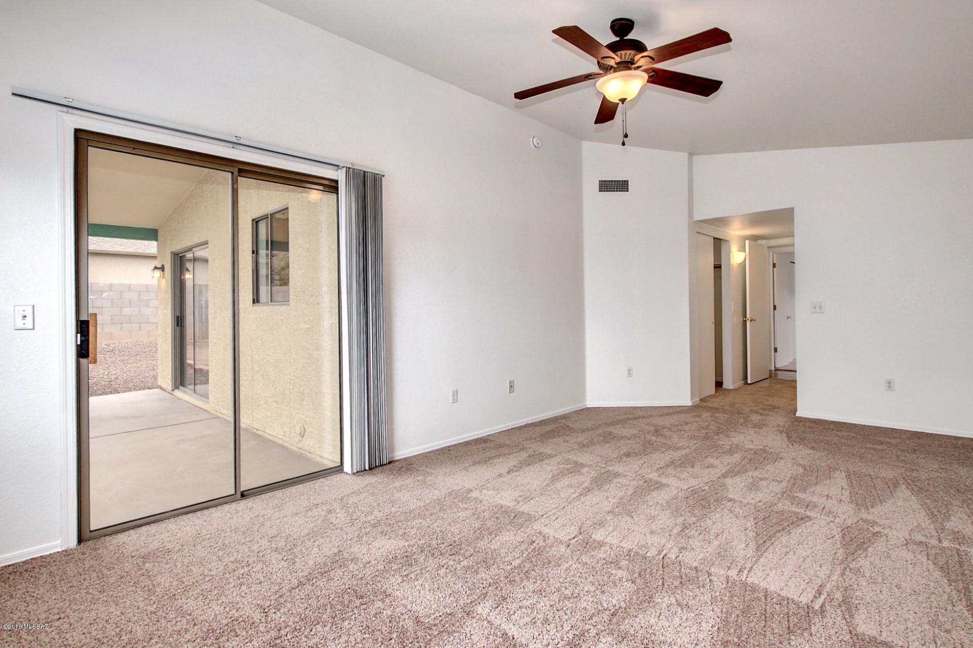 Mountain Manor View - Residential