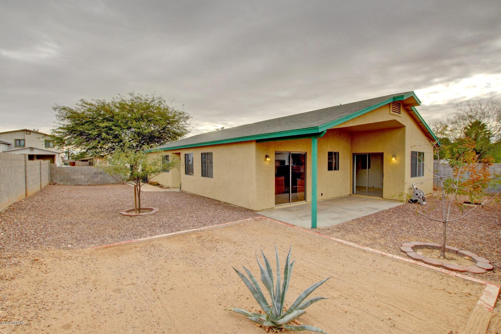 Mountain Manor View - Residential