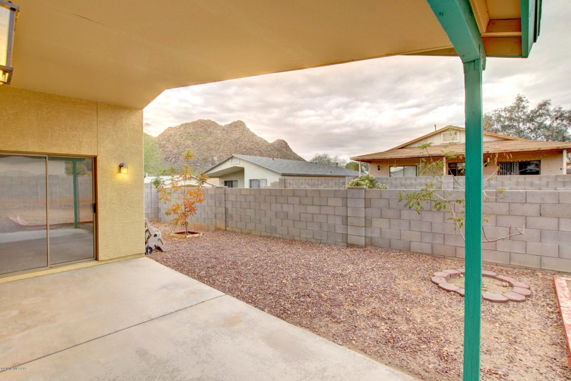 Mountain Manor View - Residential