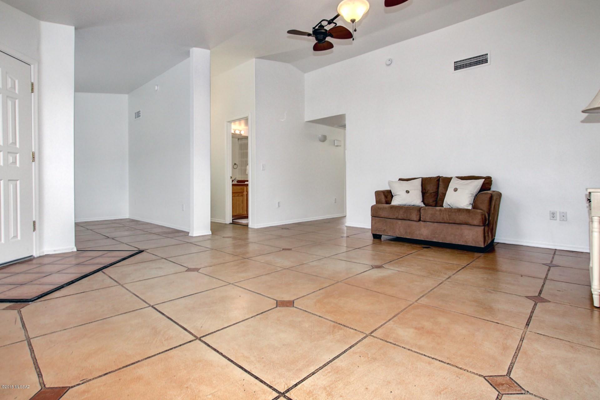 Mountain Manor View - Residential