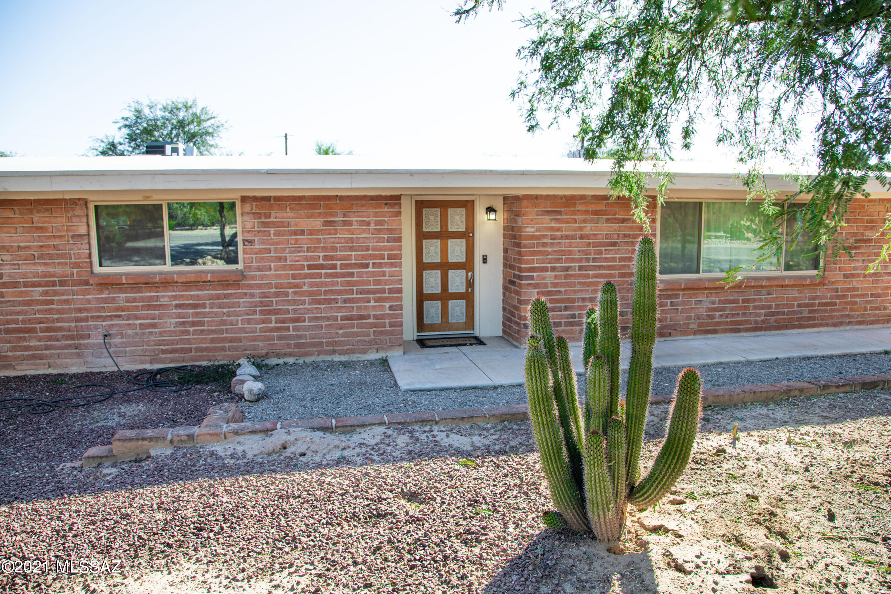 Beautiful 5 bedroom/3 bath home on a large lot close to everything including bike paths with beautiful mountain views. This spacious home features a split floor plan, 2 master suites and new flooring throughout the home. The backyard is meant for entertaining with a large pool and a swim up BBQ pit/bar. Once you are done with the pool, there is an inviting outdoor fireplace with plenty of seating for upcoming cooler weather. You will absolutely love this home! Come and view it today!