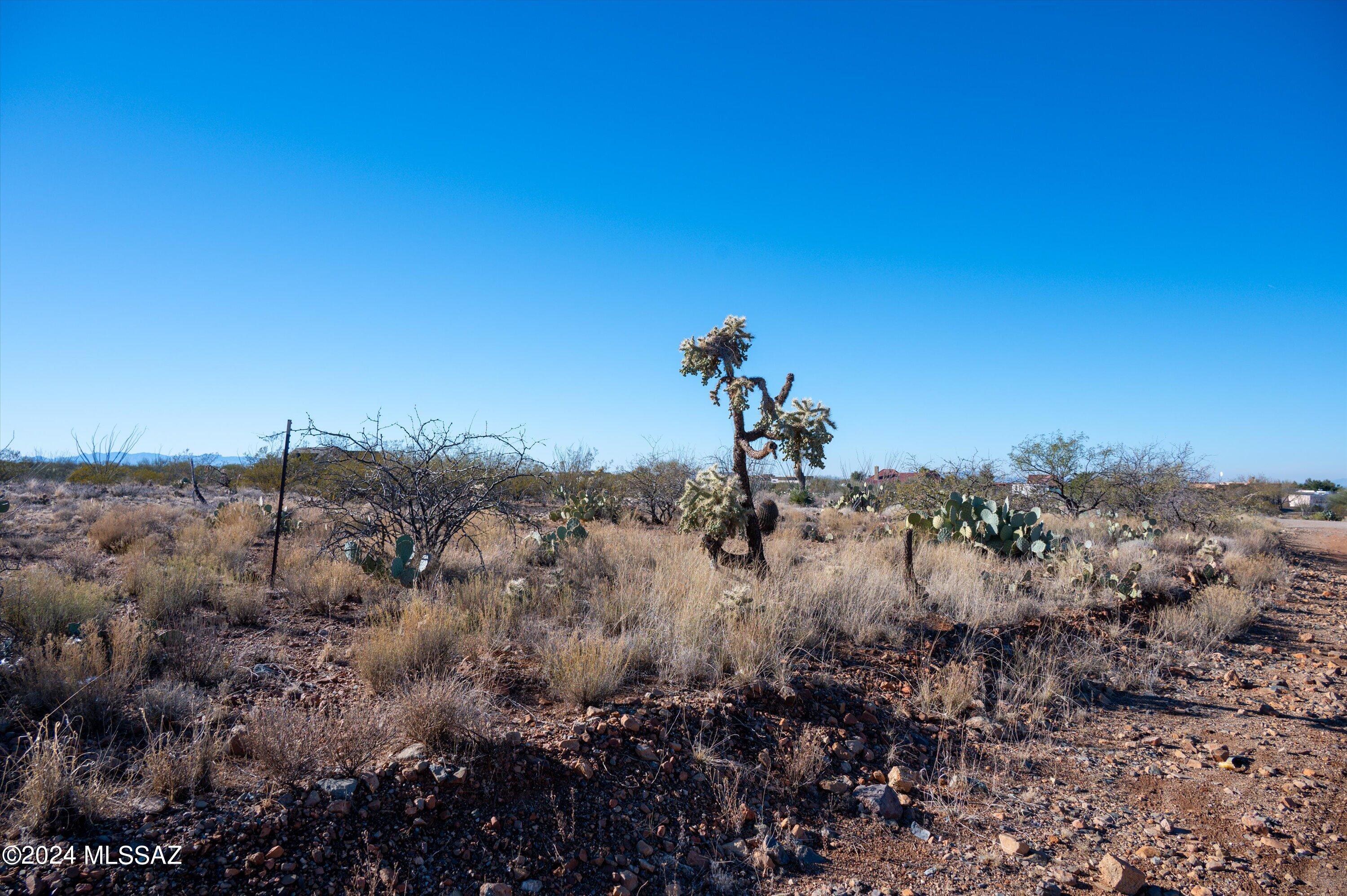 New Tucson Unit NO. 28 - Land