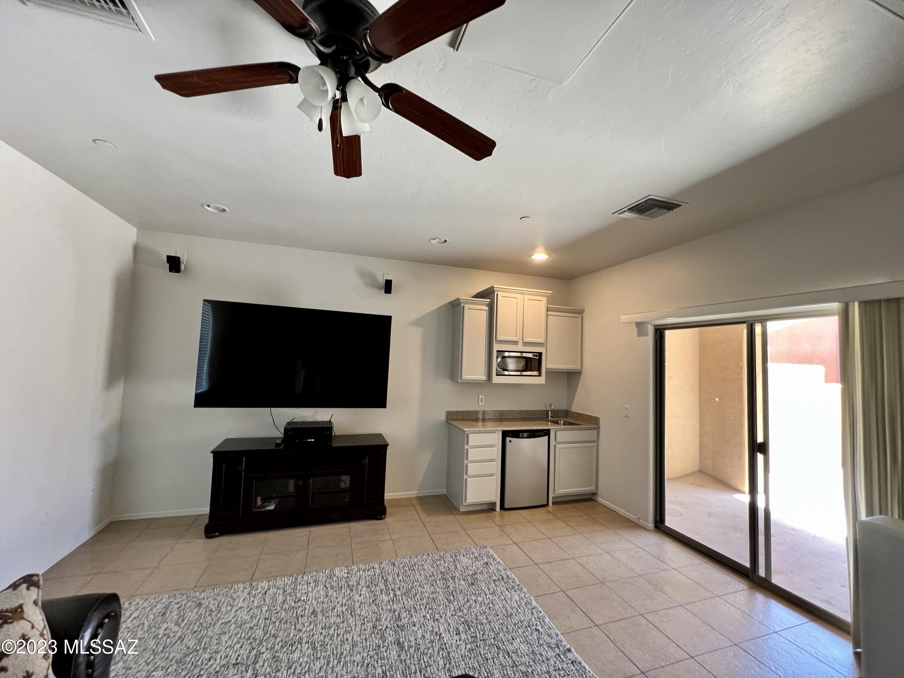 River Walk (1-140) - Residential