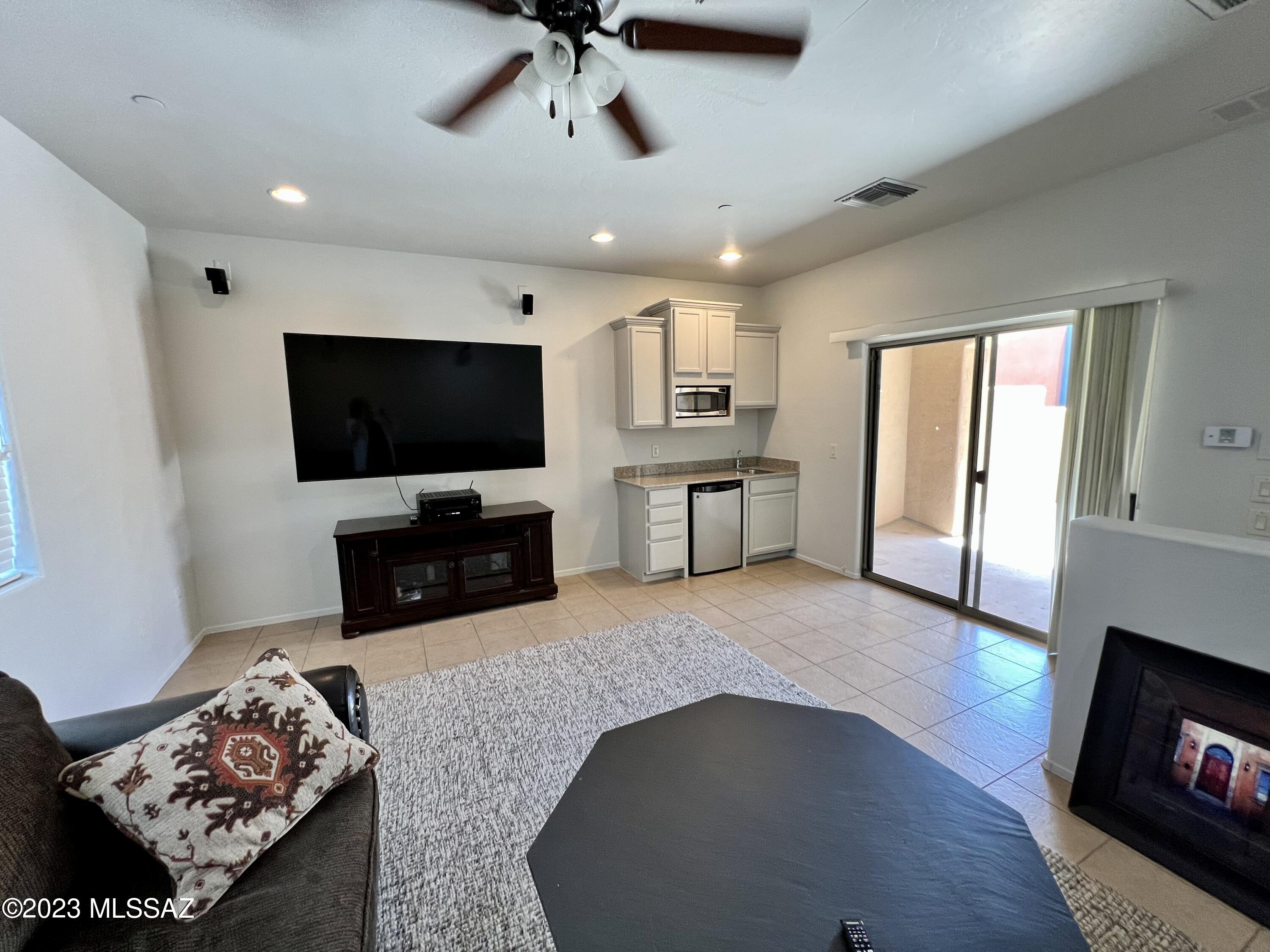River Walk (1-140) - Residential
