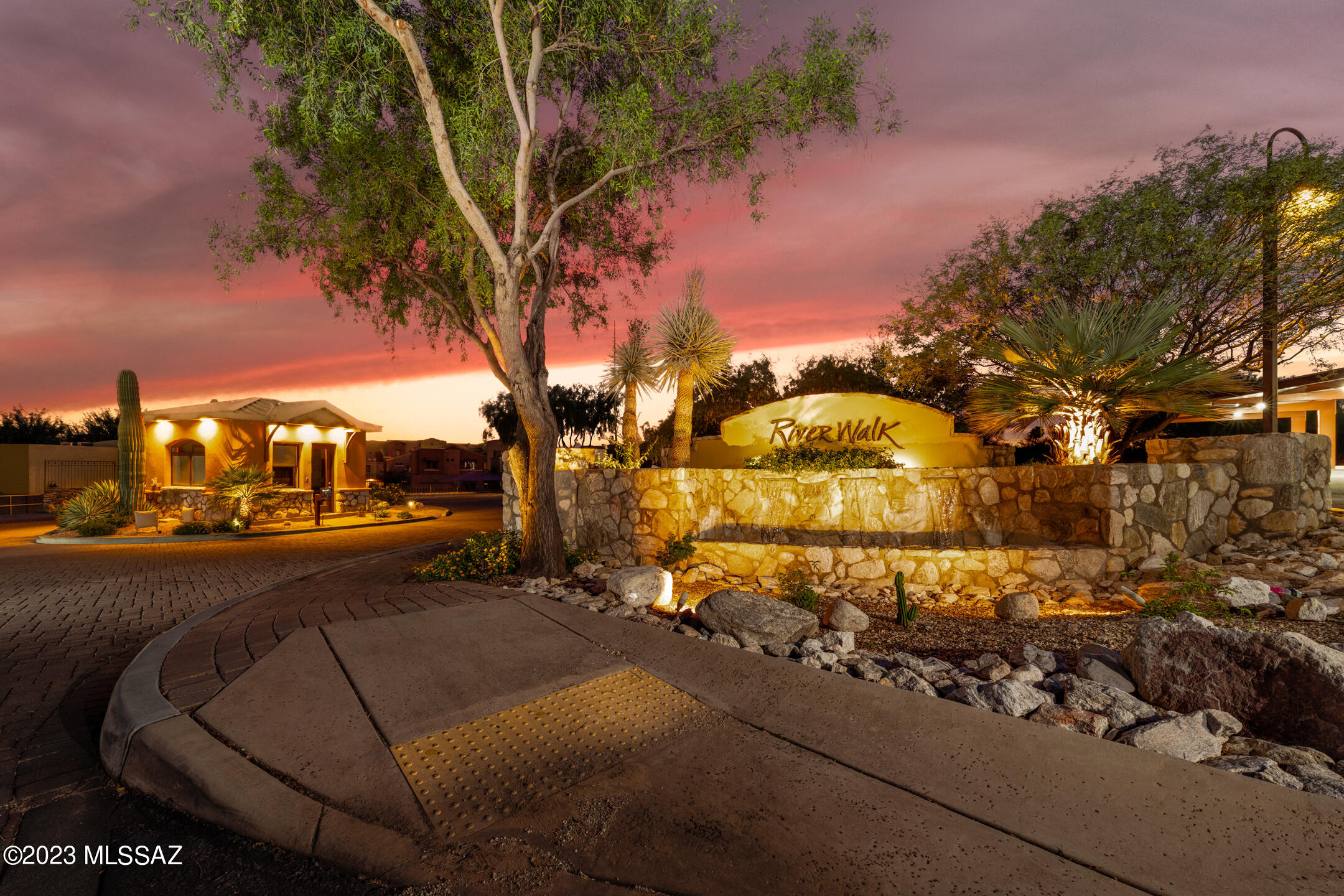 River Walk (1-140) - Residential