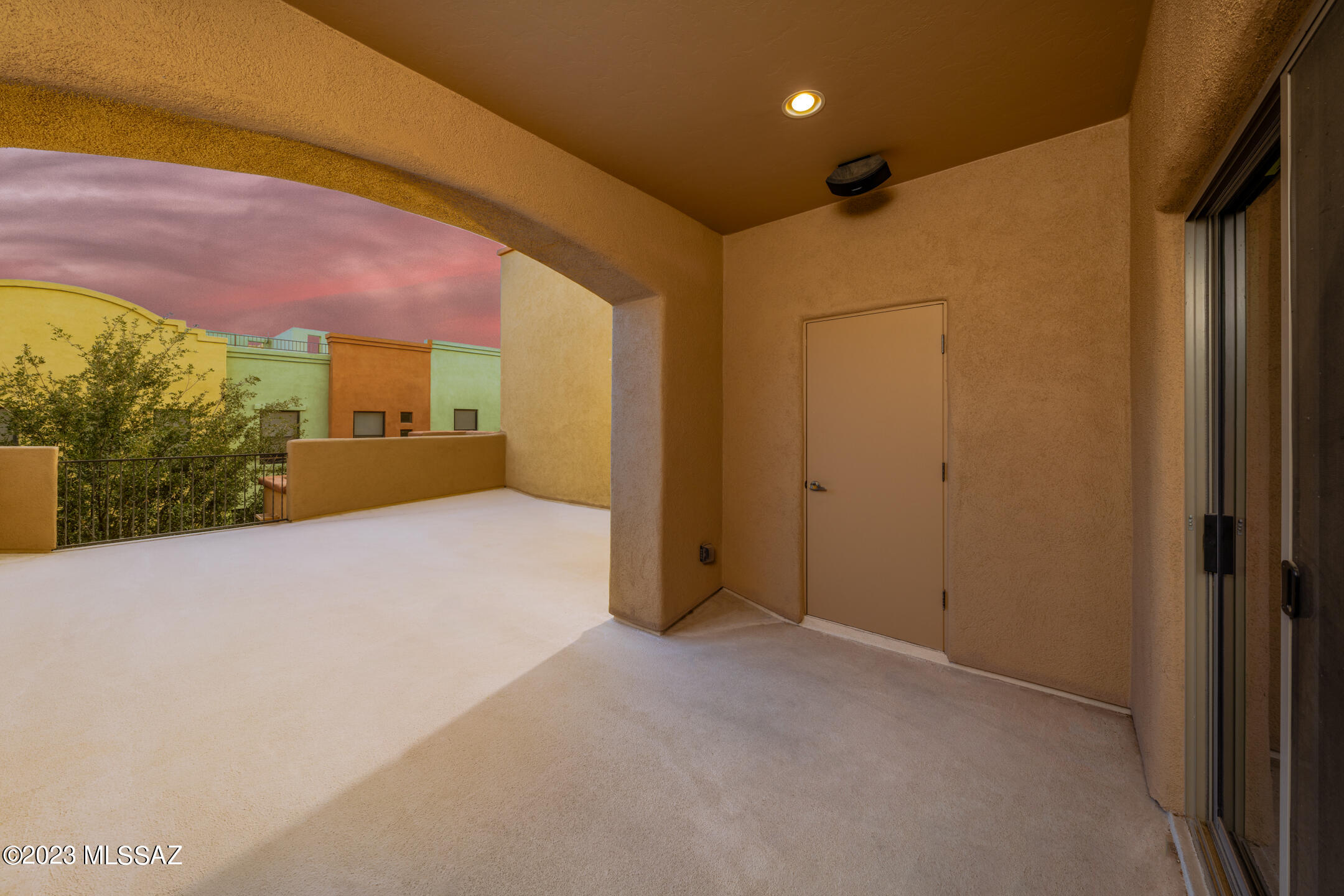 River Walk (1-140) - Residential
