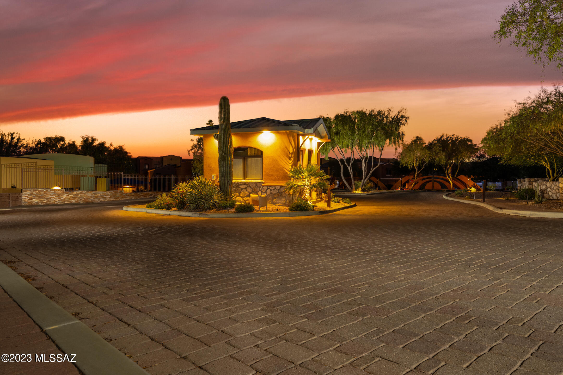 River Walk (1-140) - Residential