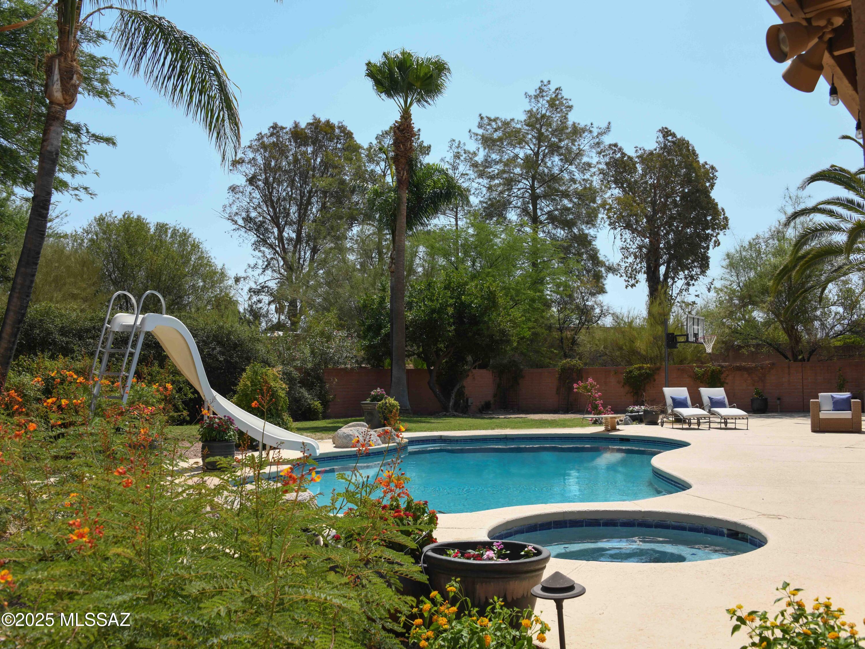 Sabino Vista Hills (159-224) - Residential