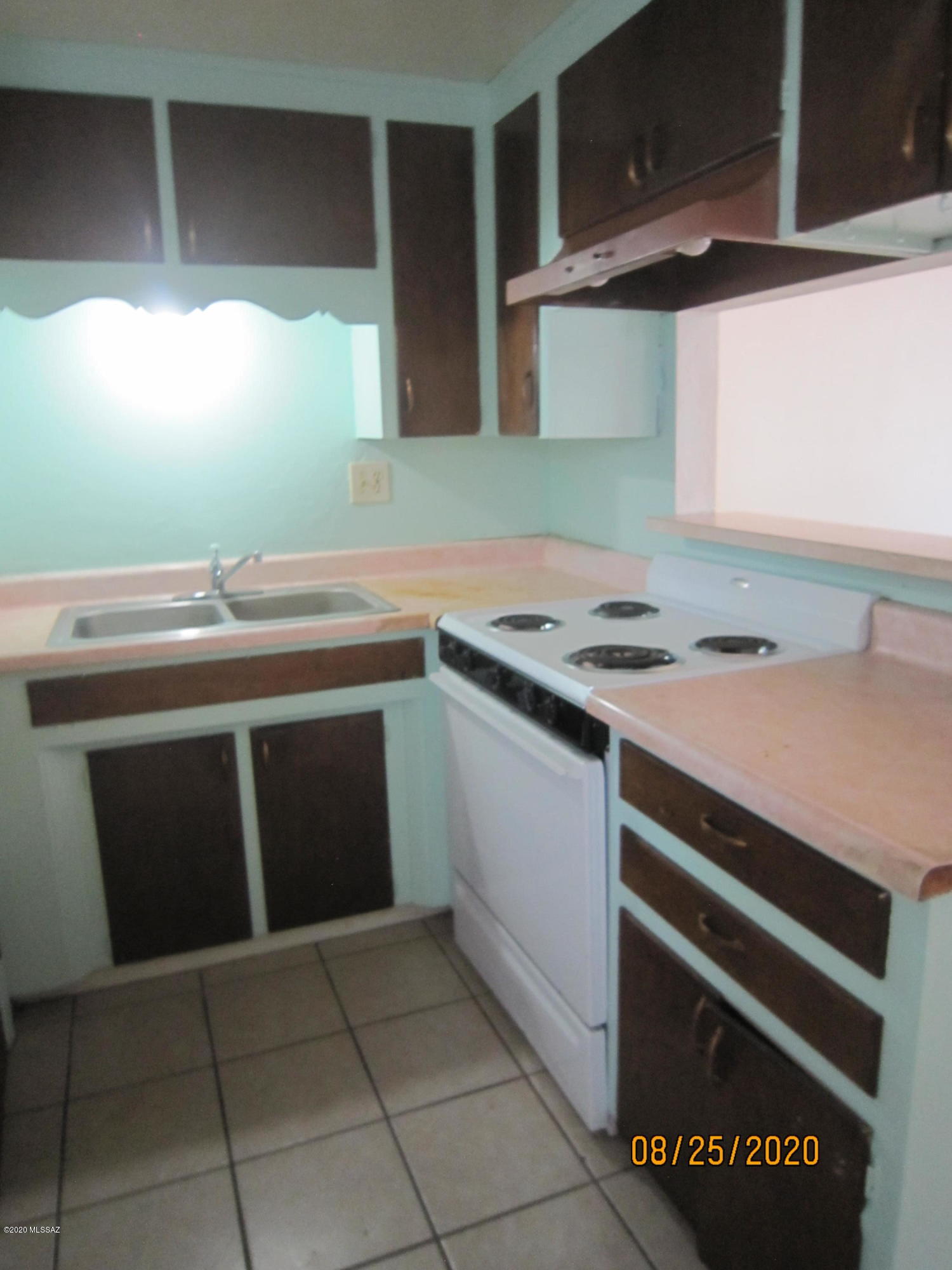 Parkmore Addition (1-20) - Residential Lease