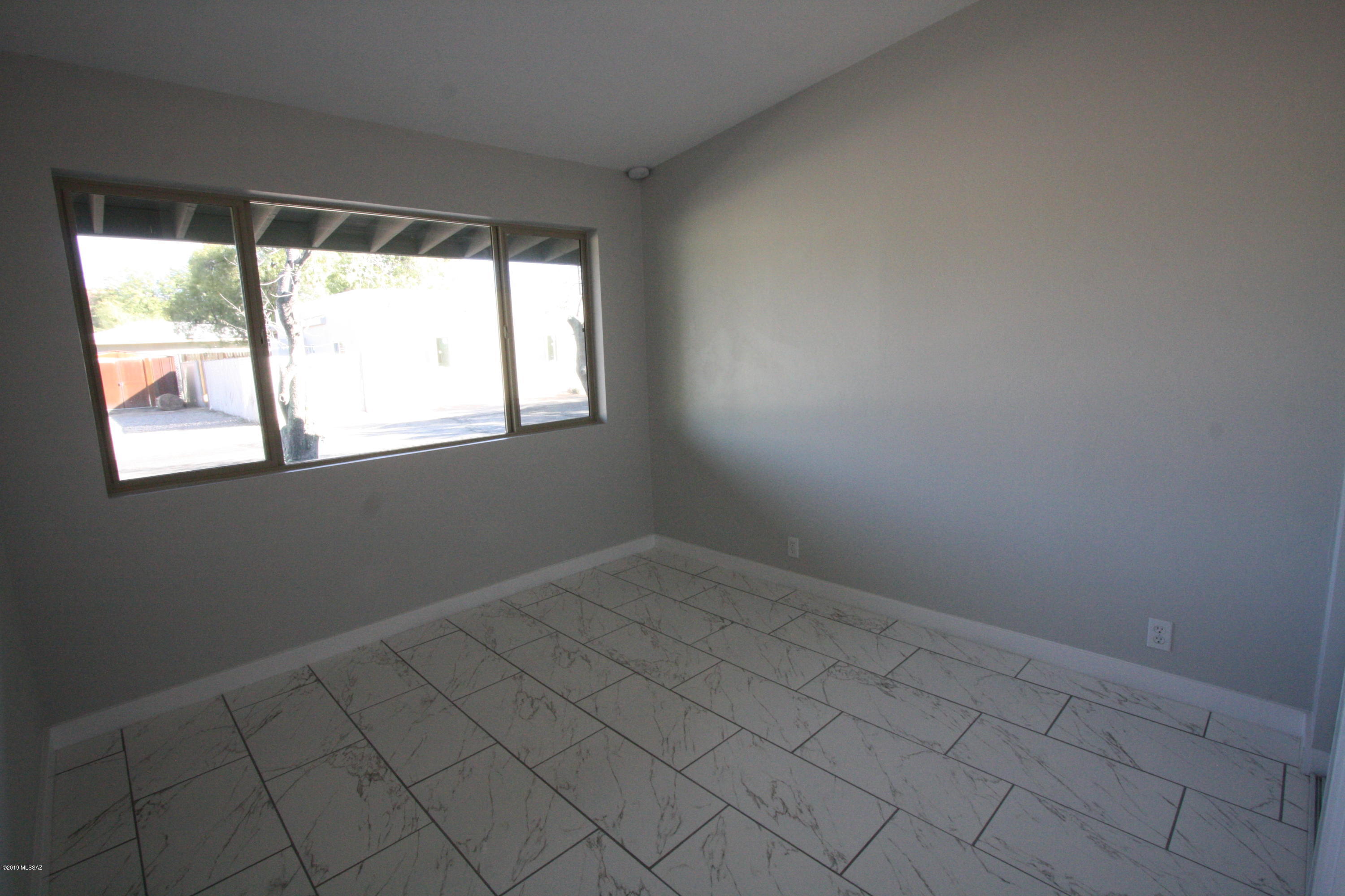 Lincoln Park - Residential Lease