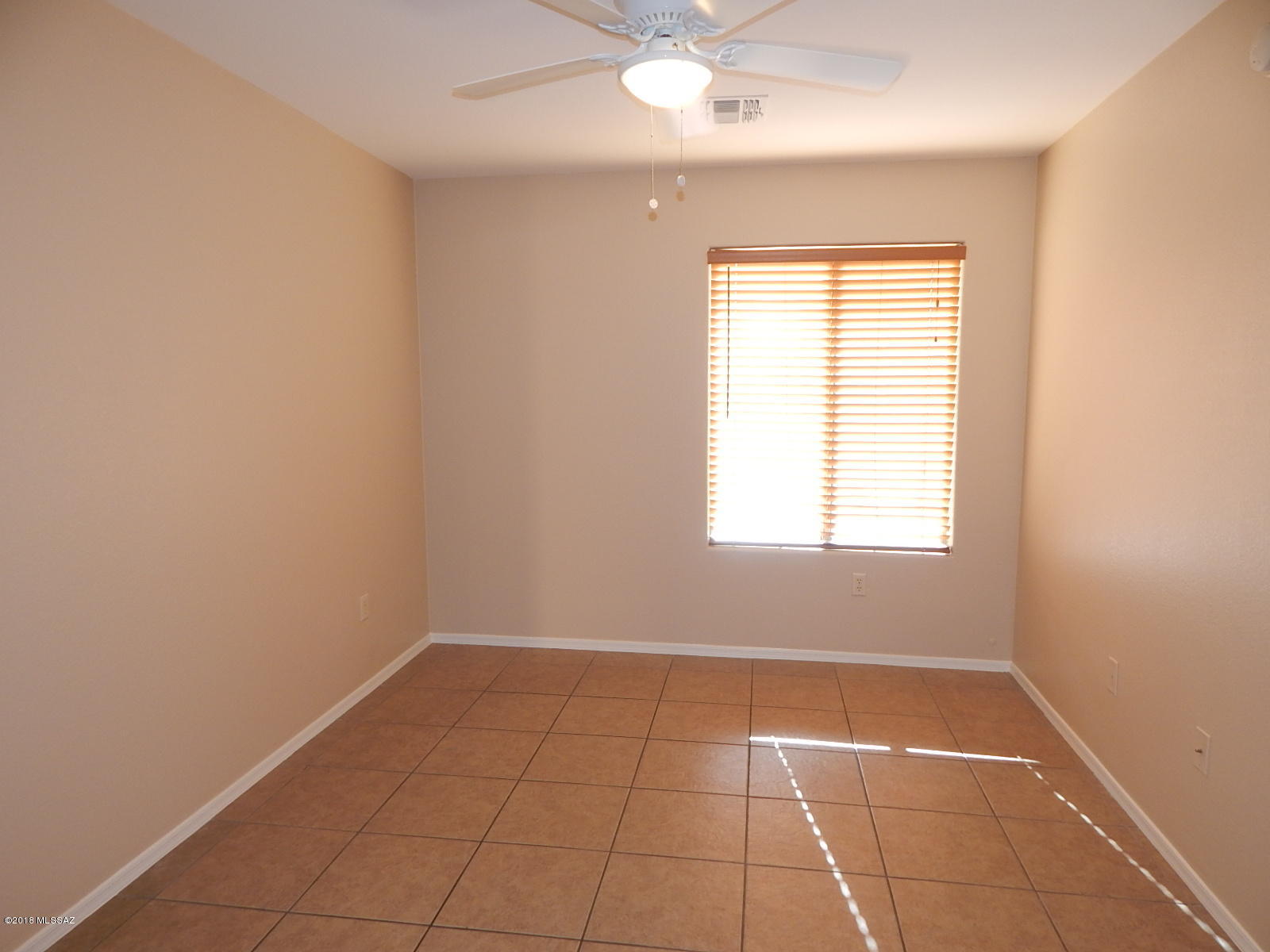 Tres Pueblos - Residential Lease