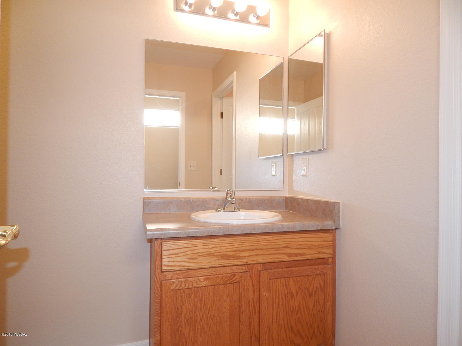 Tres Pueblos - Residential Lease